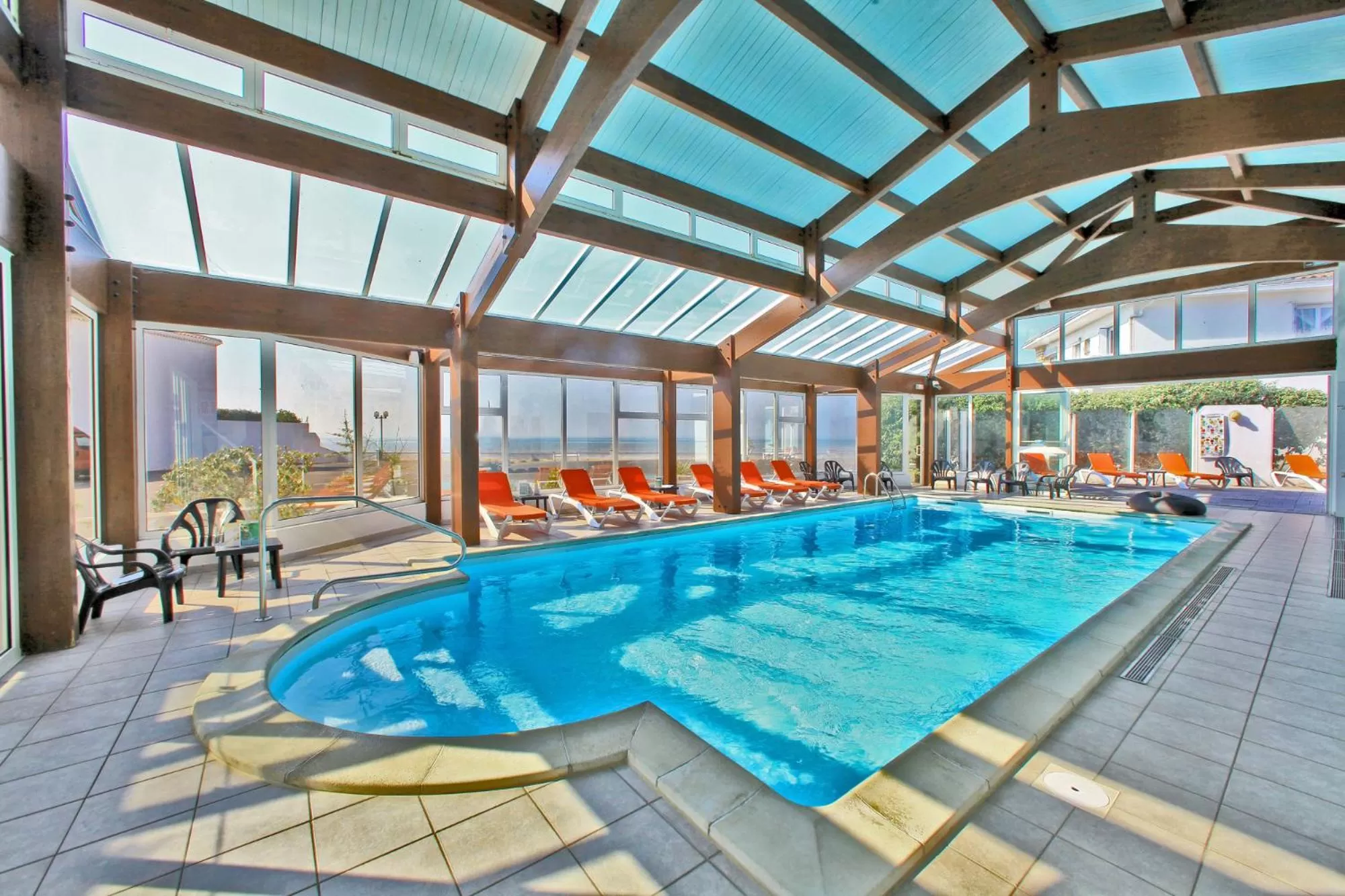 Swimming pool in Hotel Les Dunes