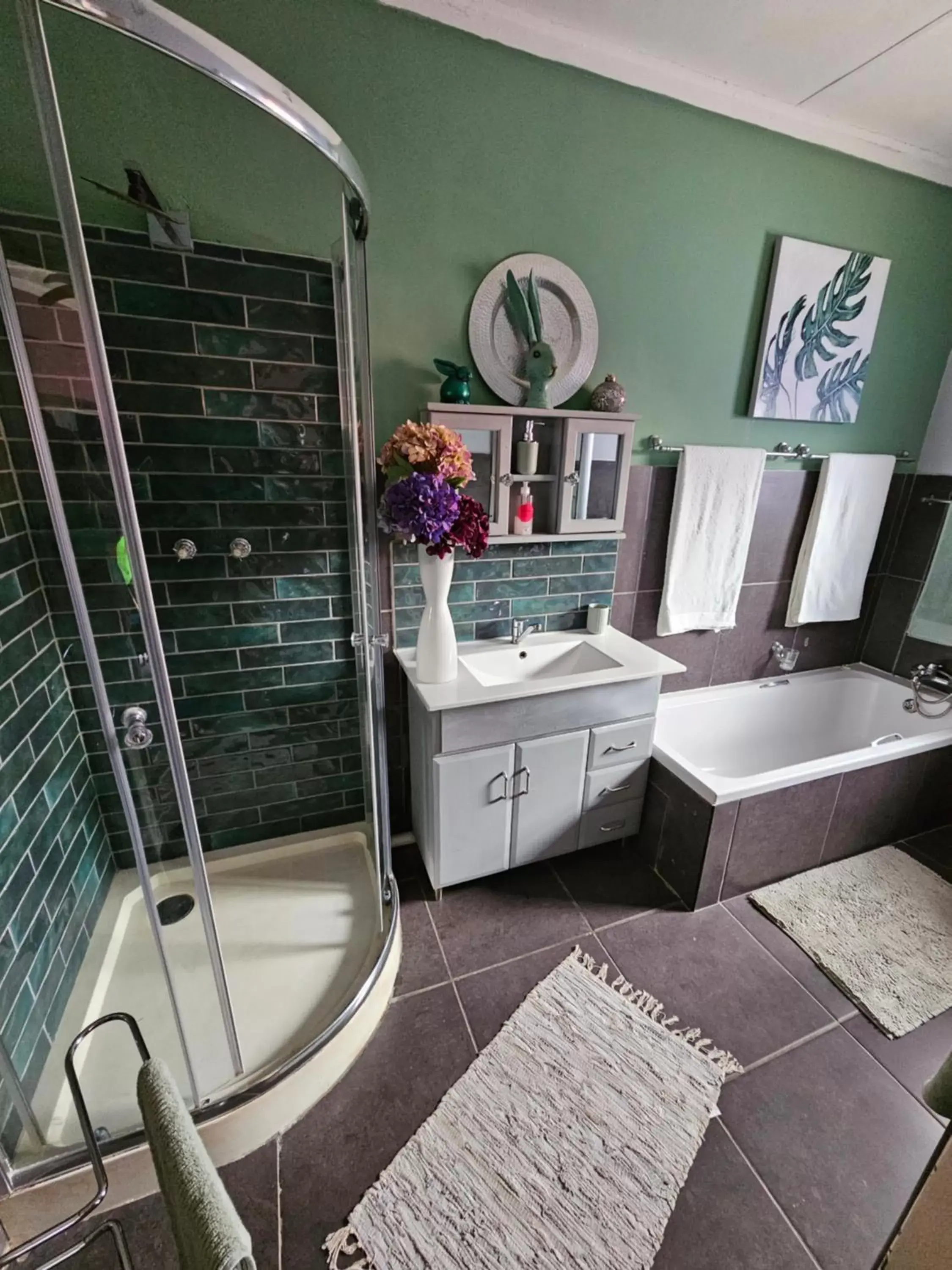 Double Room with Private Bathroom in 51on Church Double Room with Private Bathroom in 51on Church