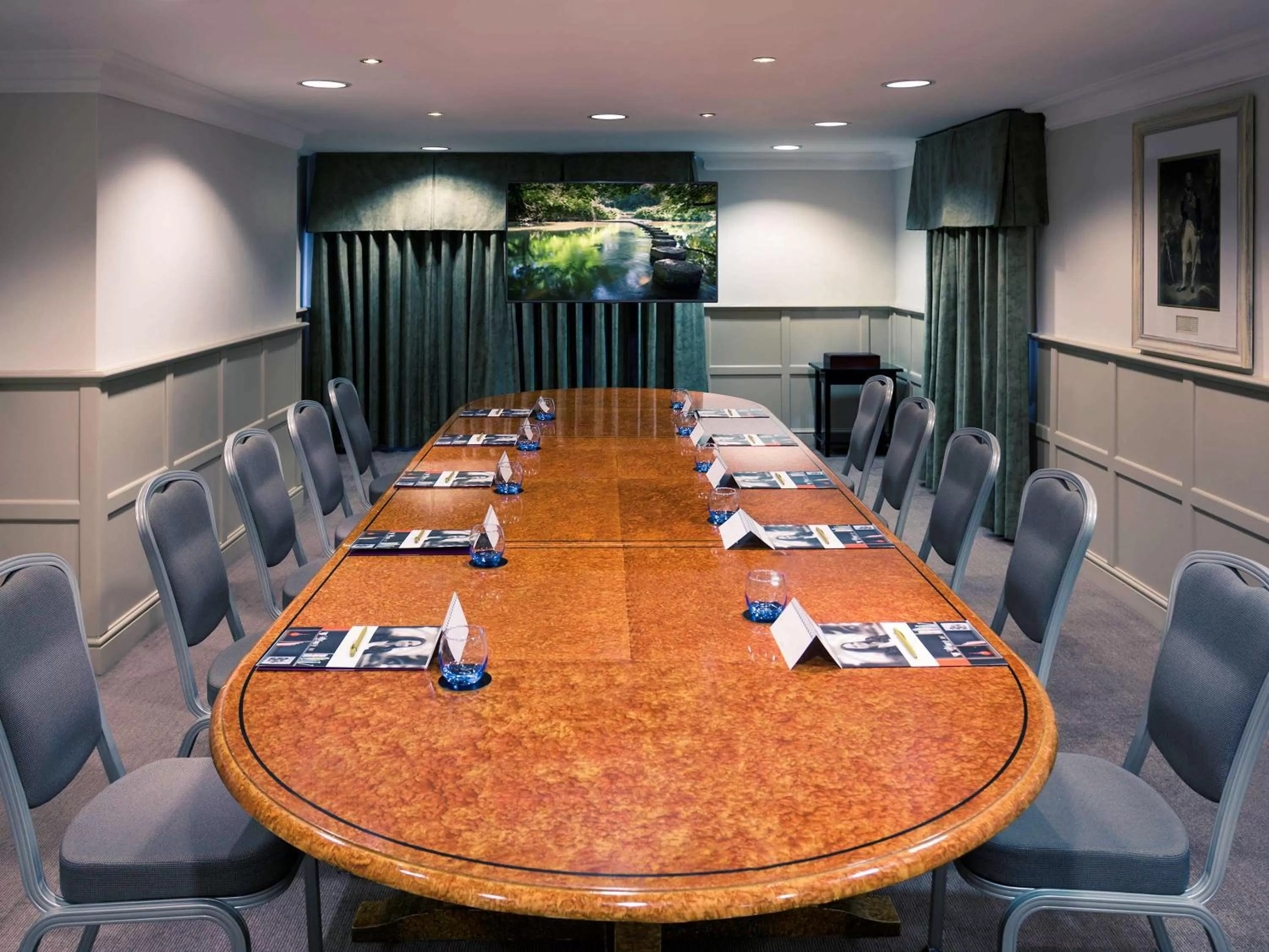 On site in Sunday Box Hill Burford Bridge Hotel