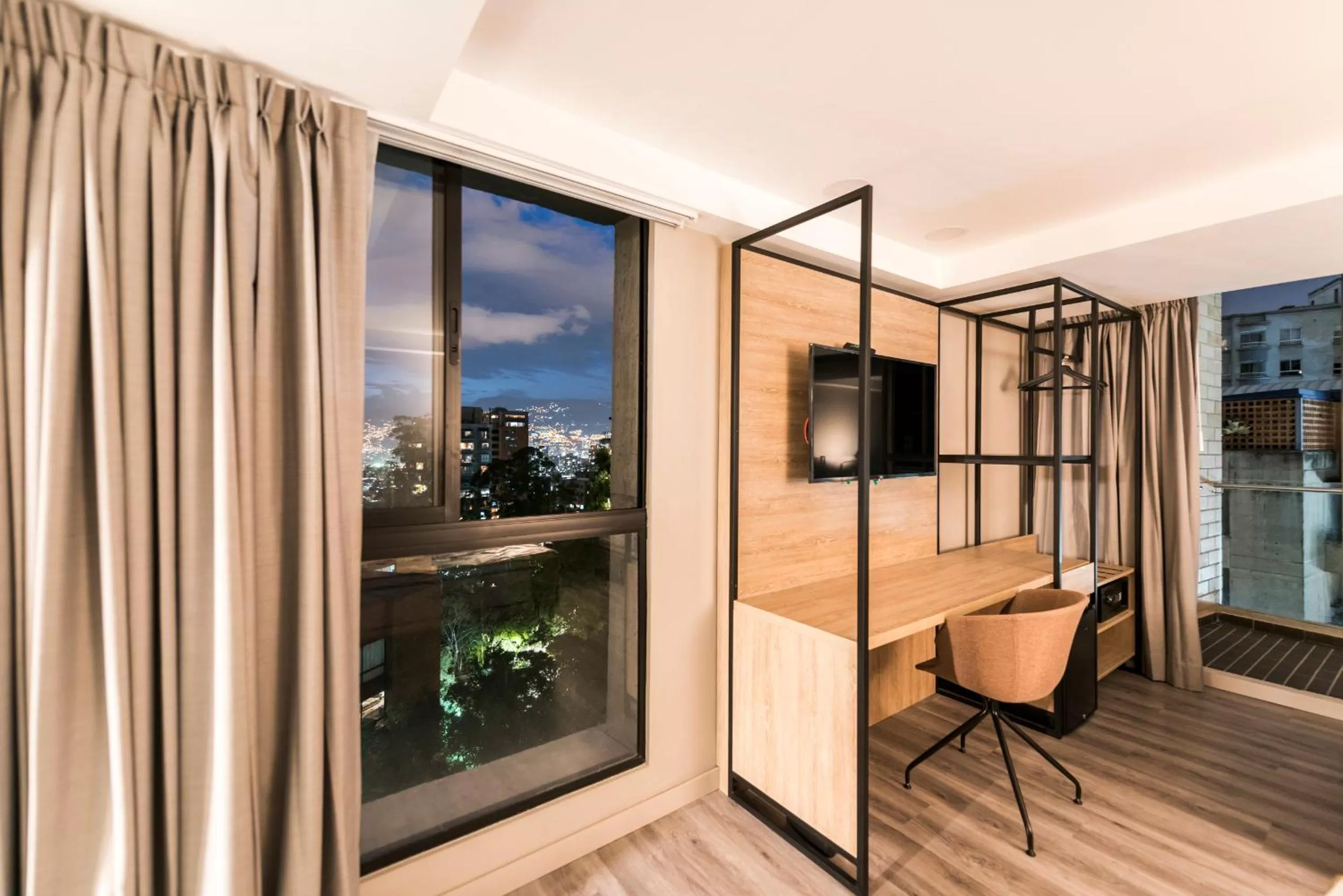 TV and multimedia in Lettera Hotel