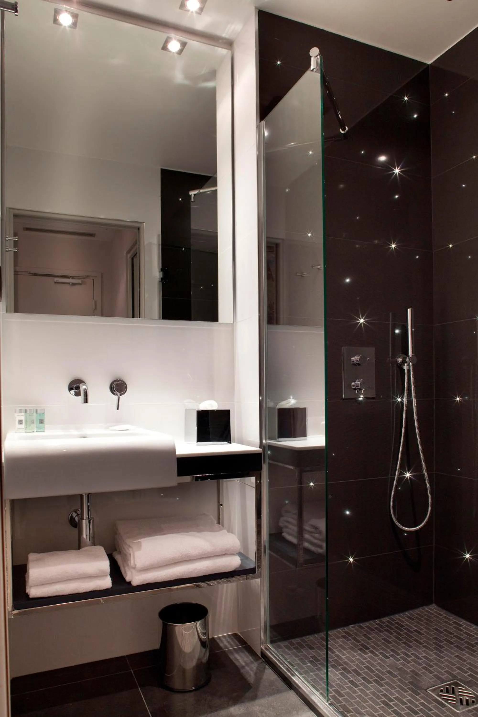 Bathroom in Georgette Hôtel & Restaurant