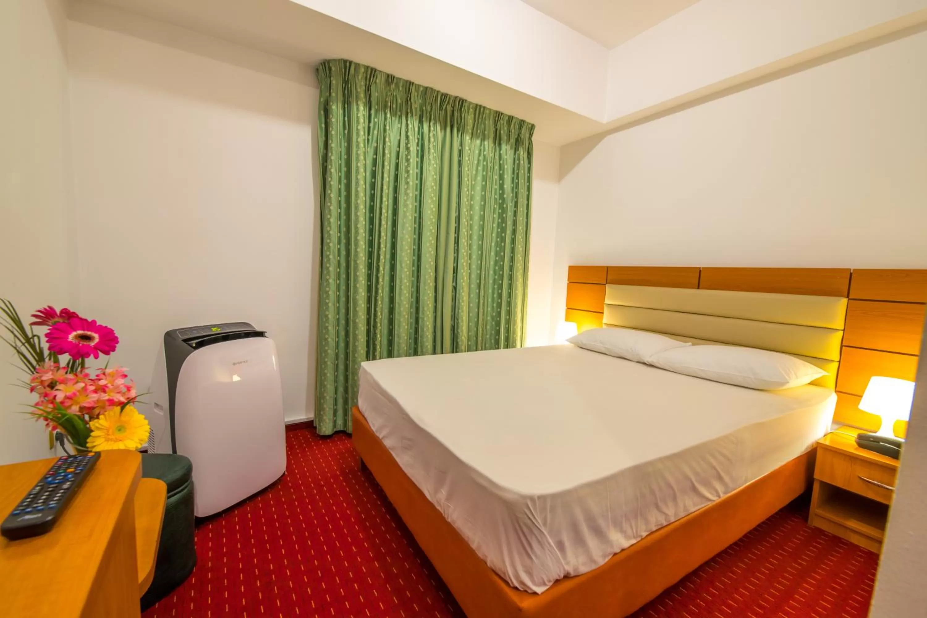 Photo of the whole room, Bed in Hotel Sir Orhideea