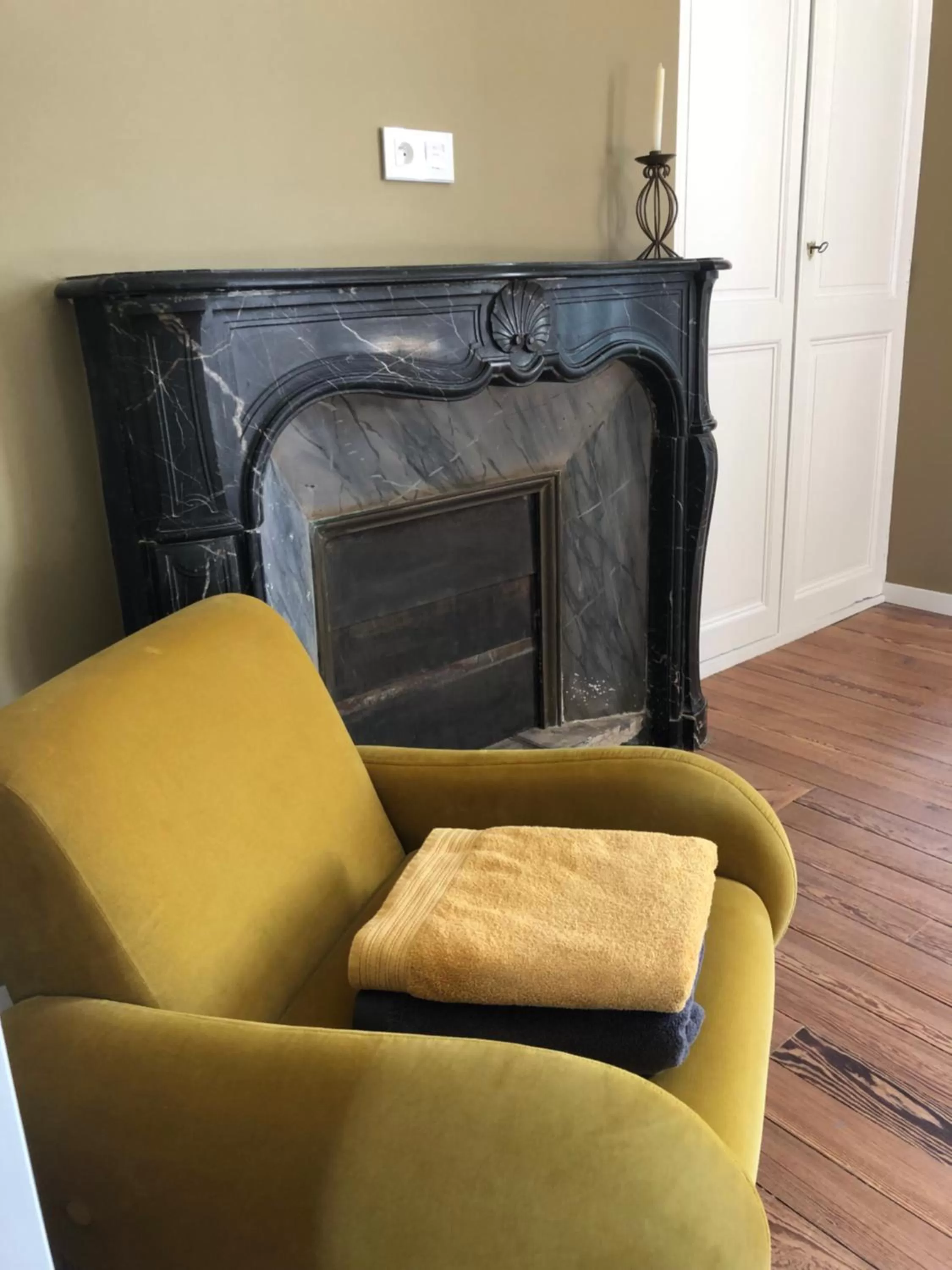 Bedroom, Seating Area in Domaine de La Mazure