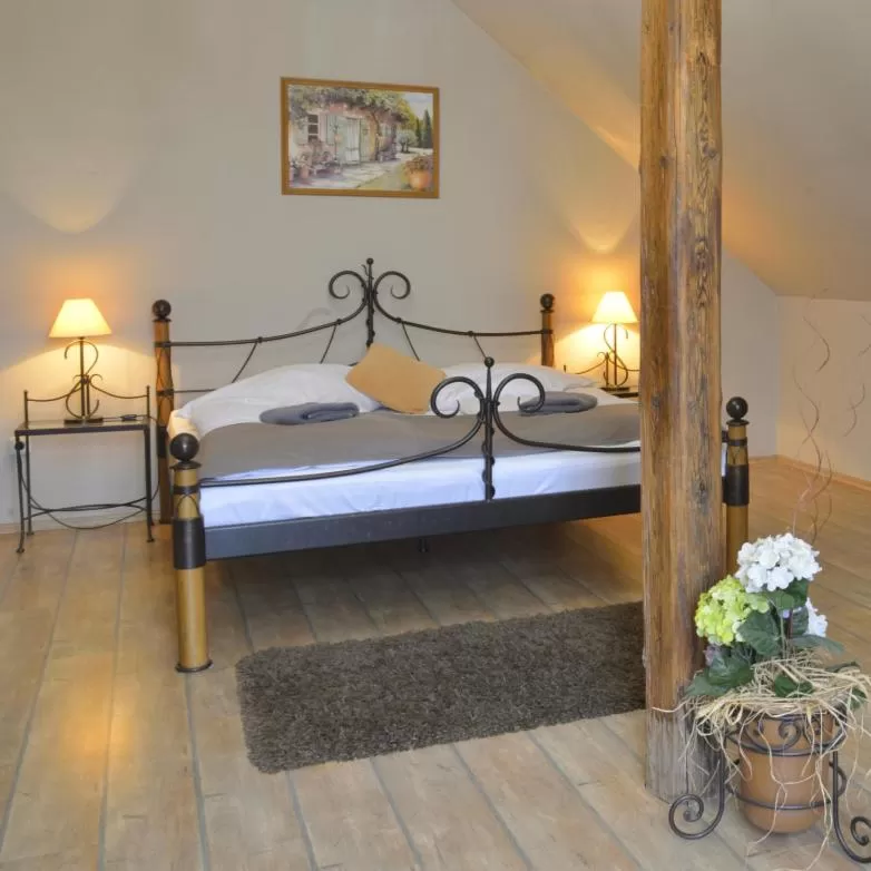 Bed in Hotel and restaurant Via Ironia