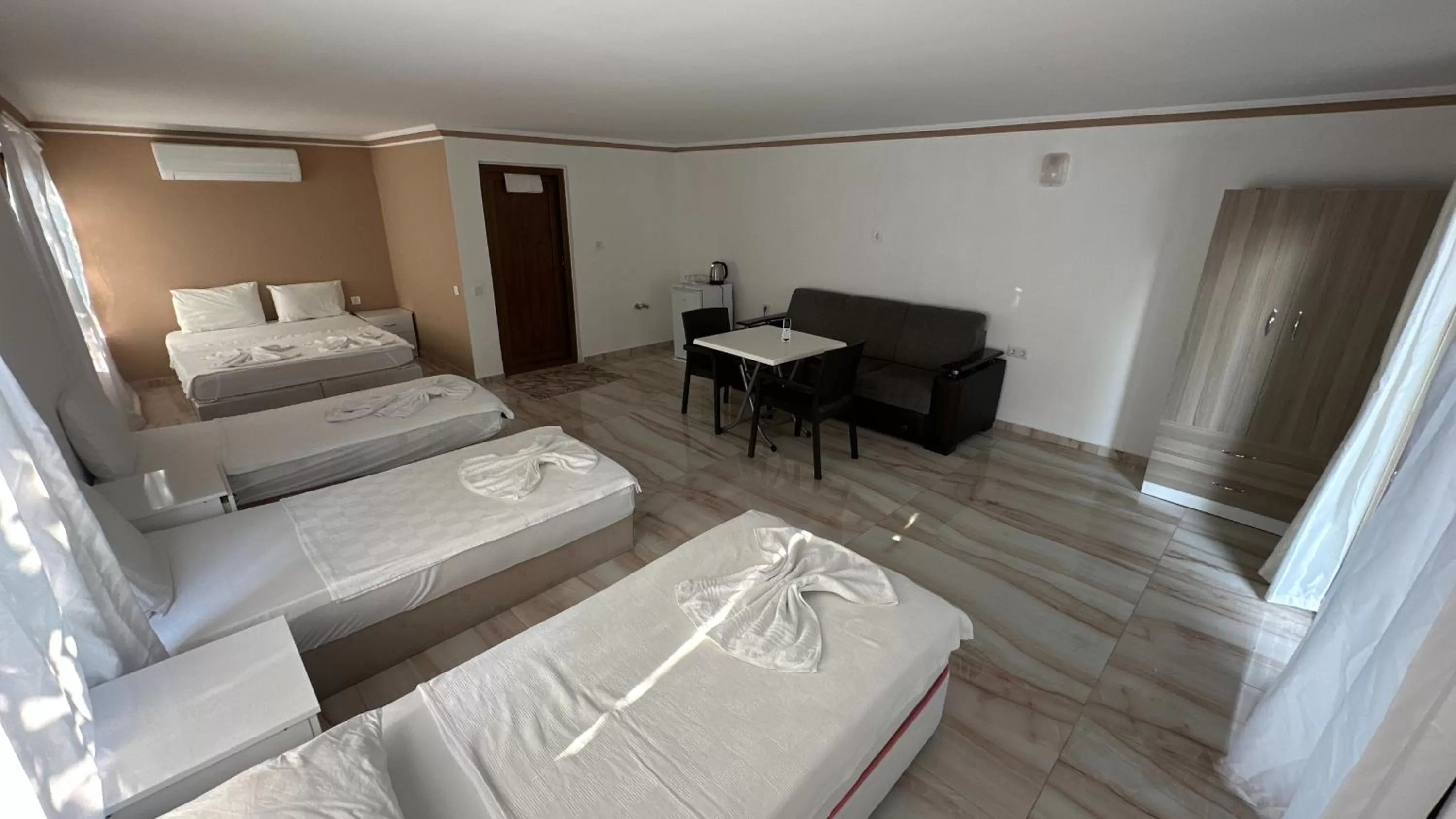 Bed in Kiriş Garden Hotel