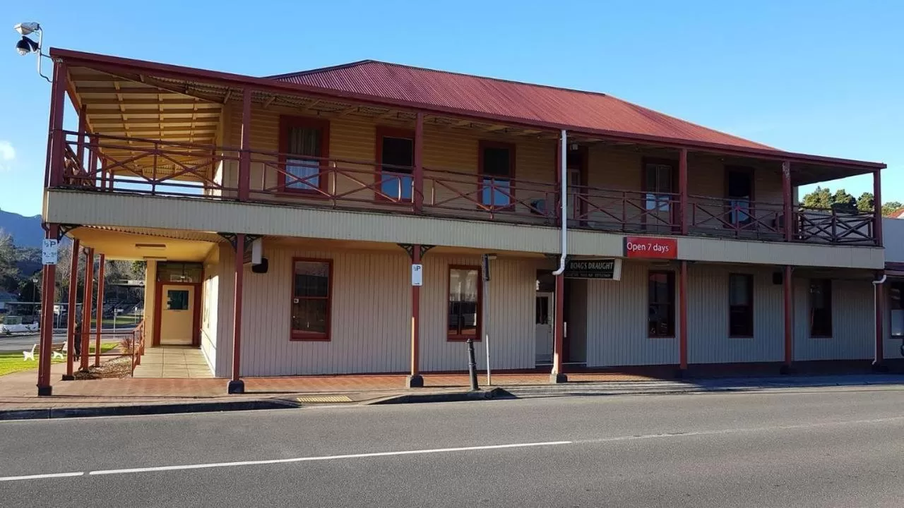 Property Building in Mt Lyell Motor Inn