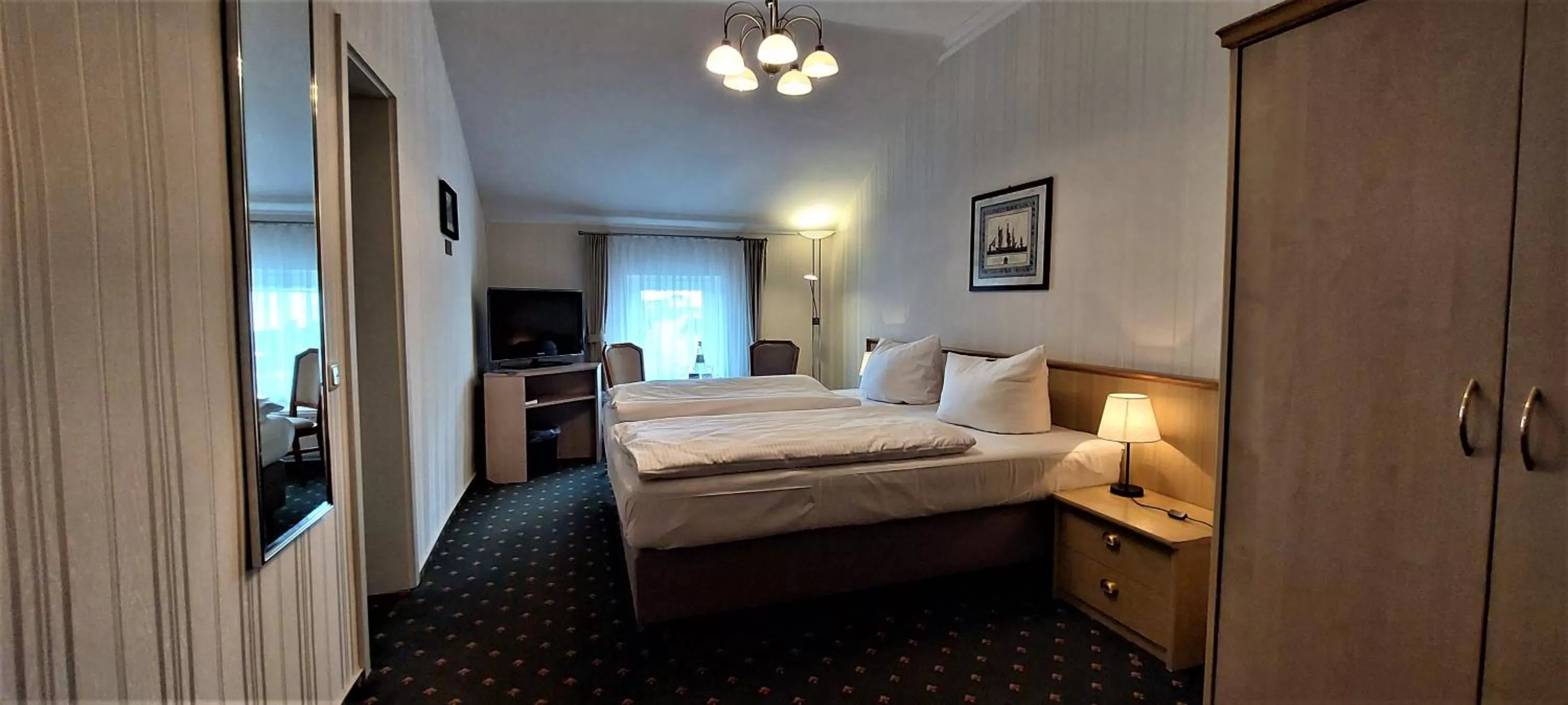 Photo of the whole room, Bed in Hotel Meereswelle - Anno 1875