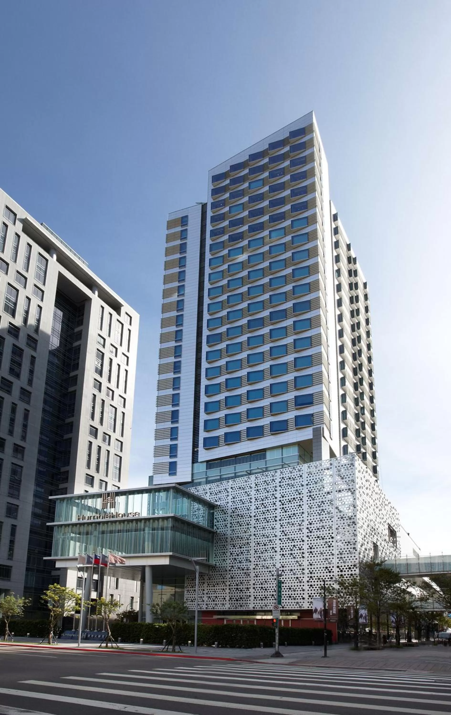 Facade/entrance in Humble House Taipei, Curio Collection by Hilton