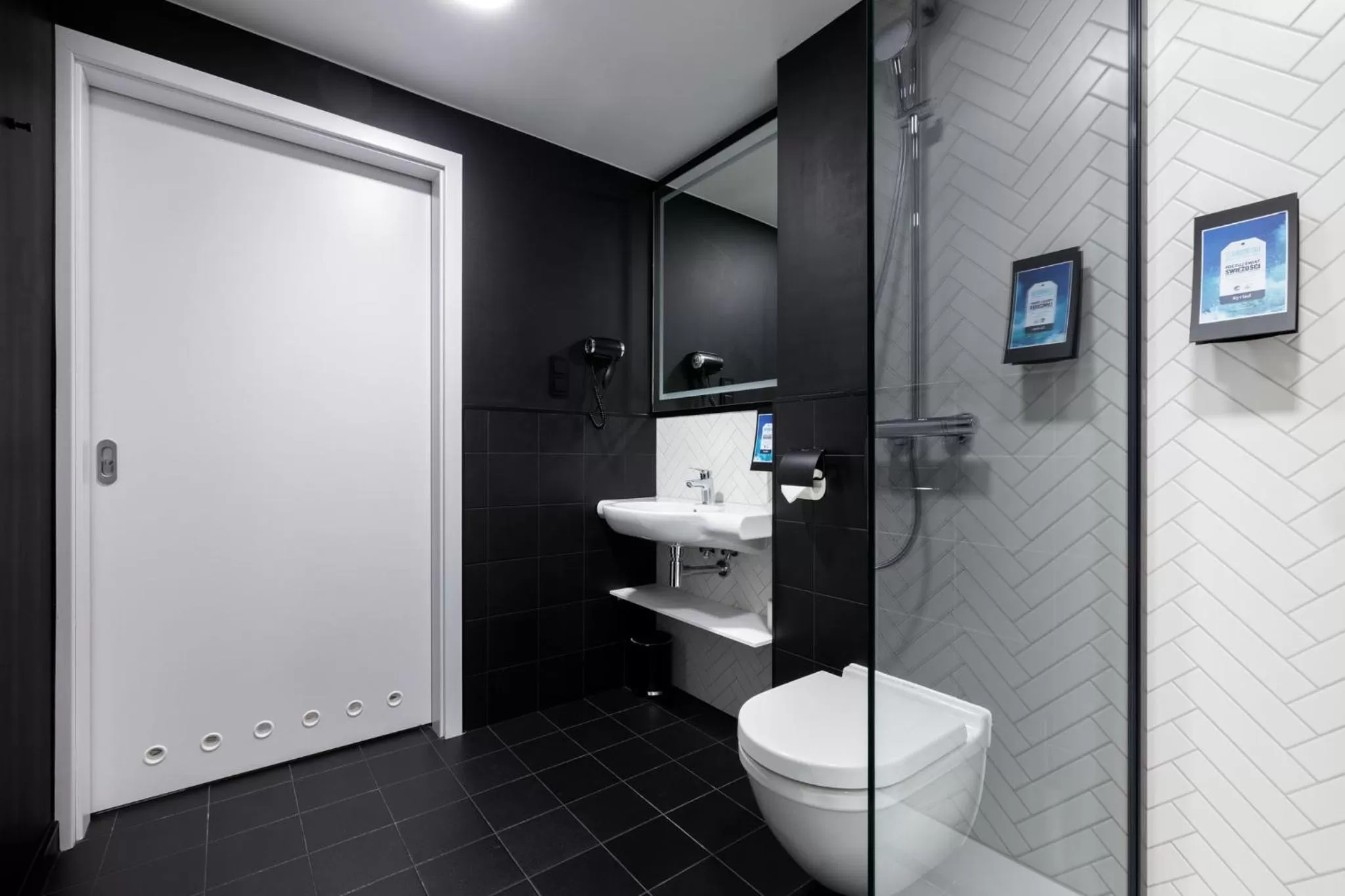 Shower in Hotel Kyriad Stargard