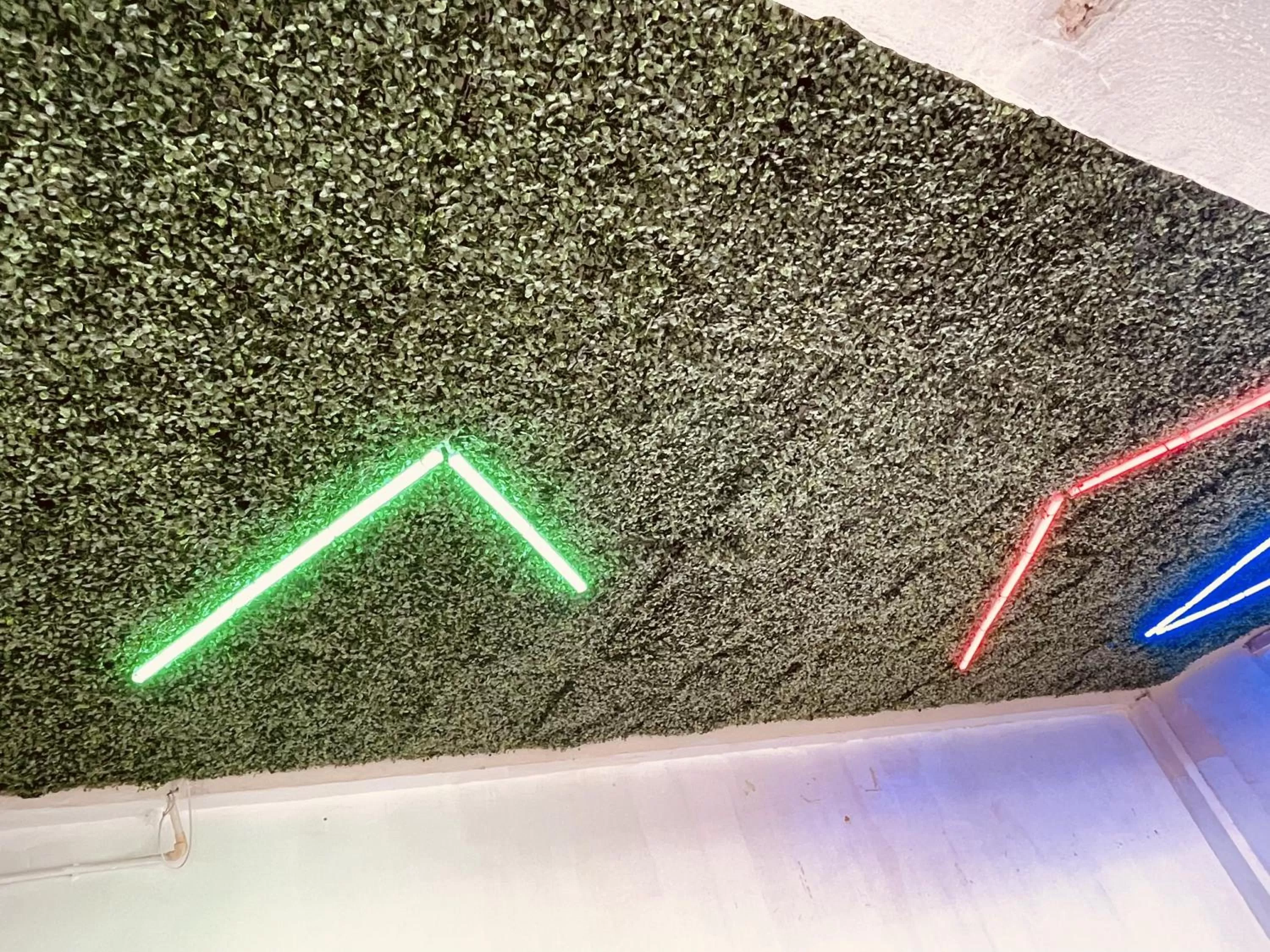 Swimming Pool in masroom Hotel Kuala Lumpur