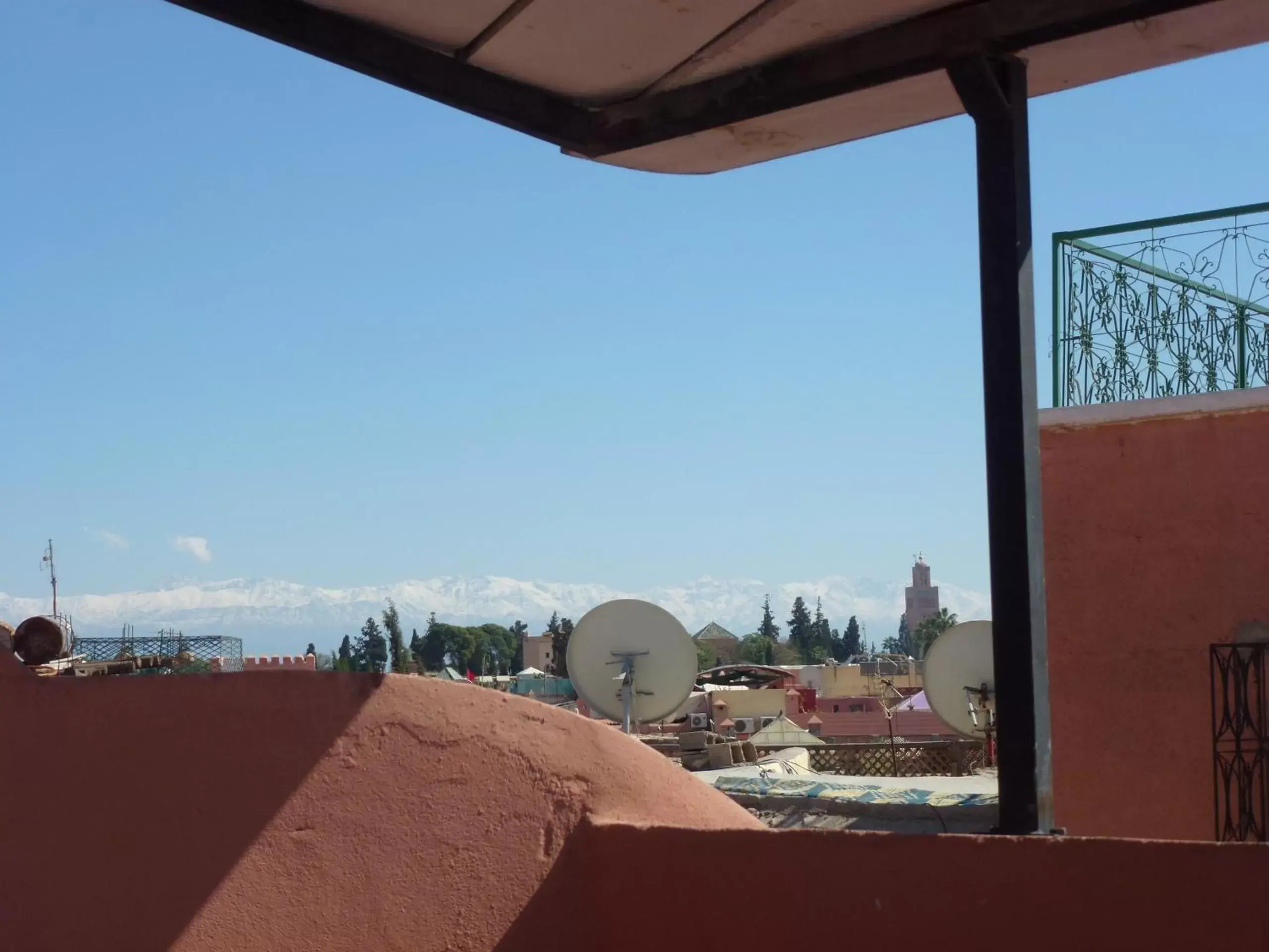 Double Room with Balcony in Ryad Laârouss Double Room with Balcony in Ryad Laârouss