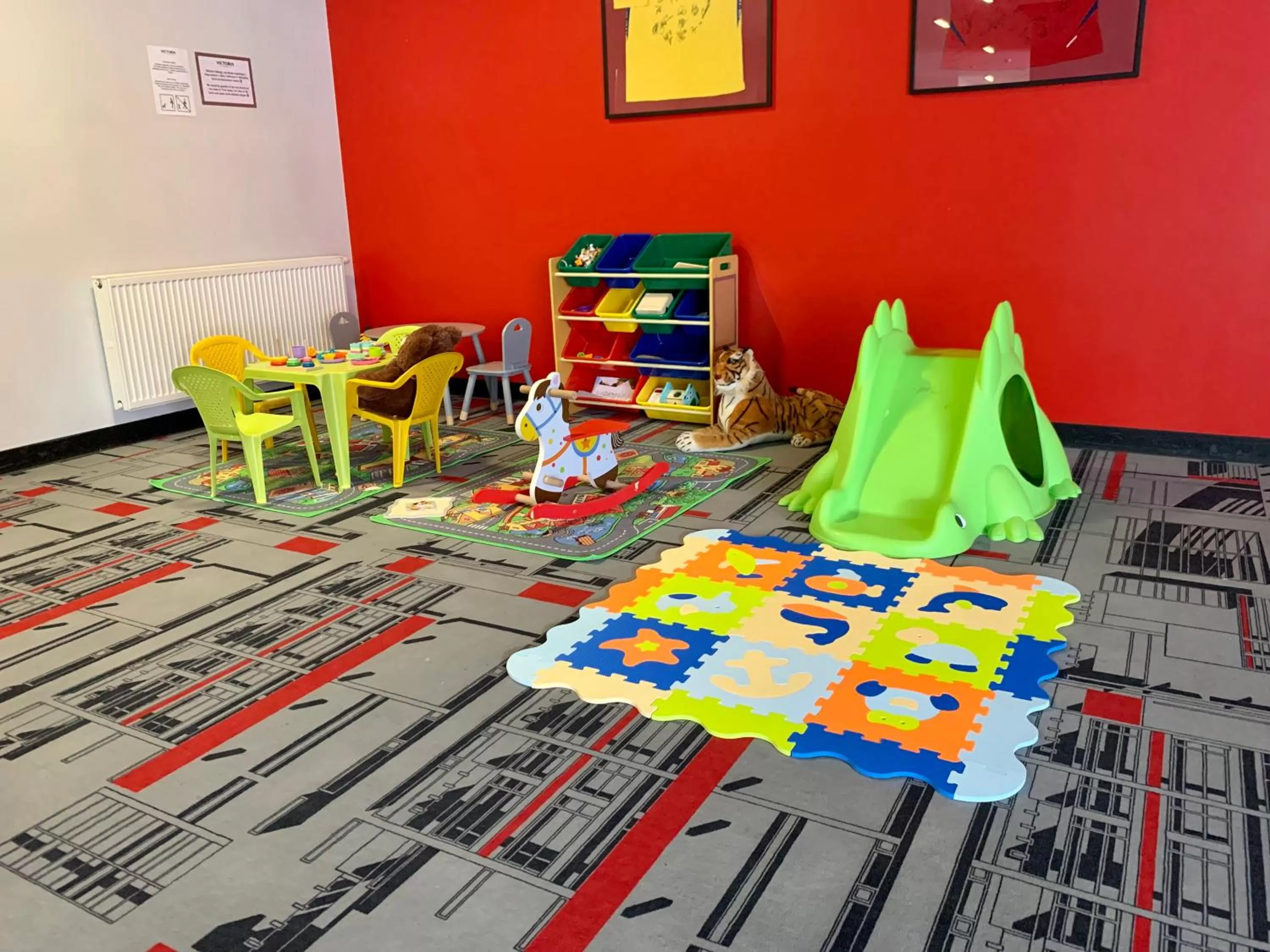 children in VICTORIA Hotel Kaunas