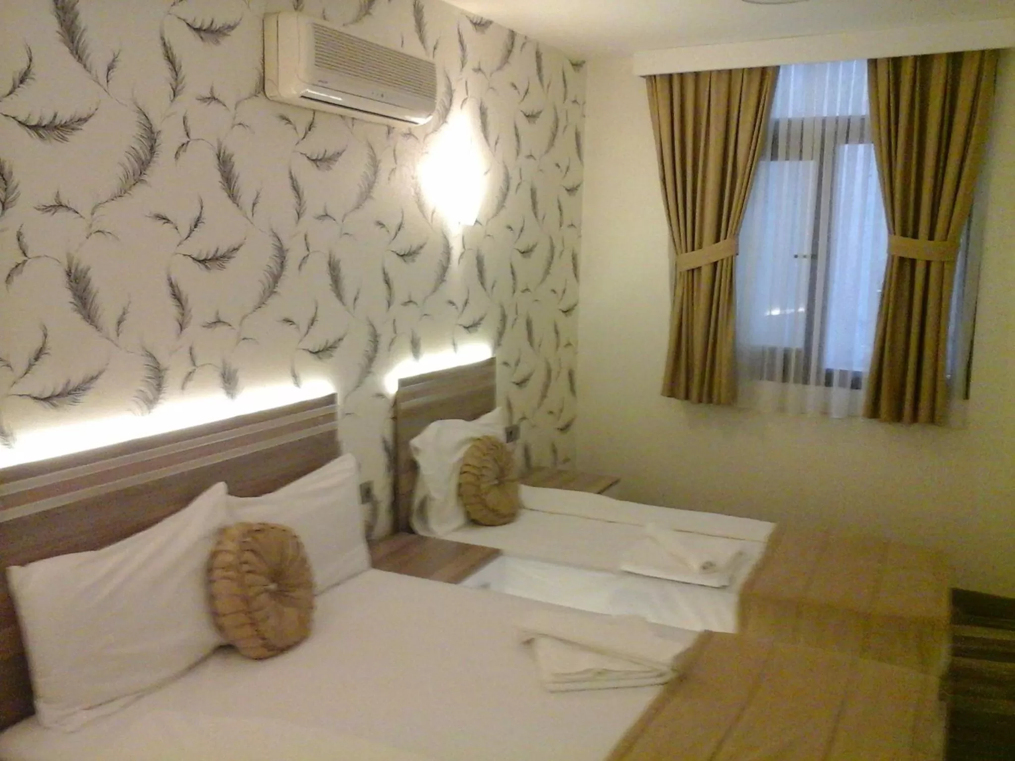 Bedroom, Bed in Olimpiyat Hotel Izmir