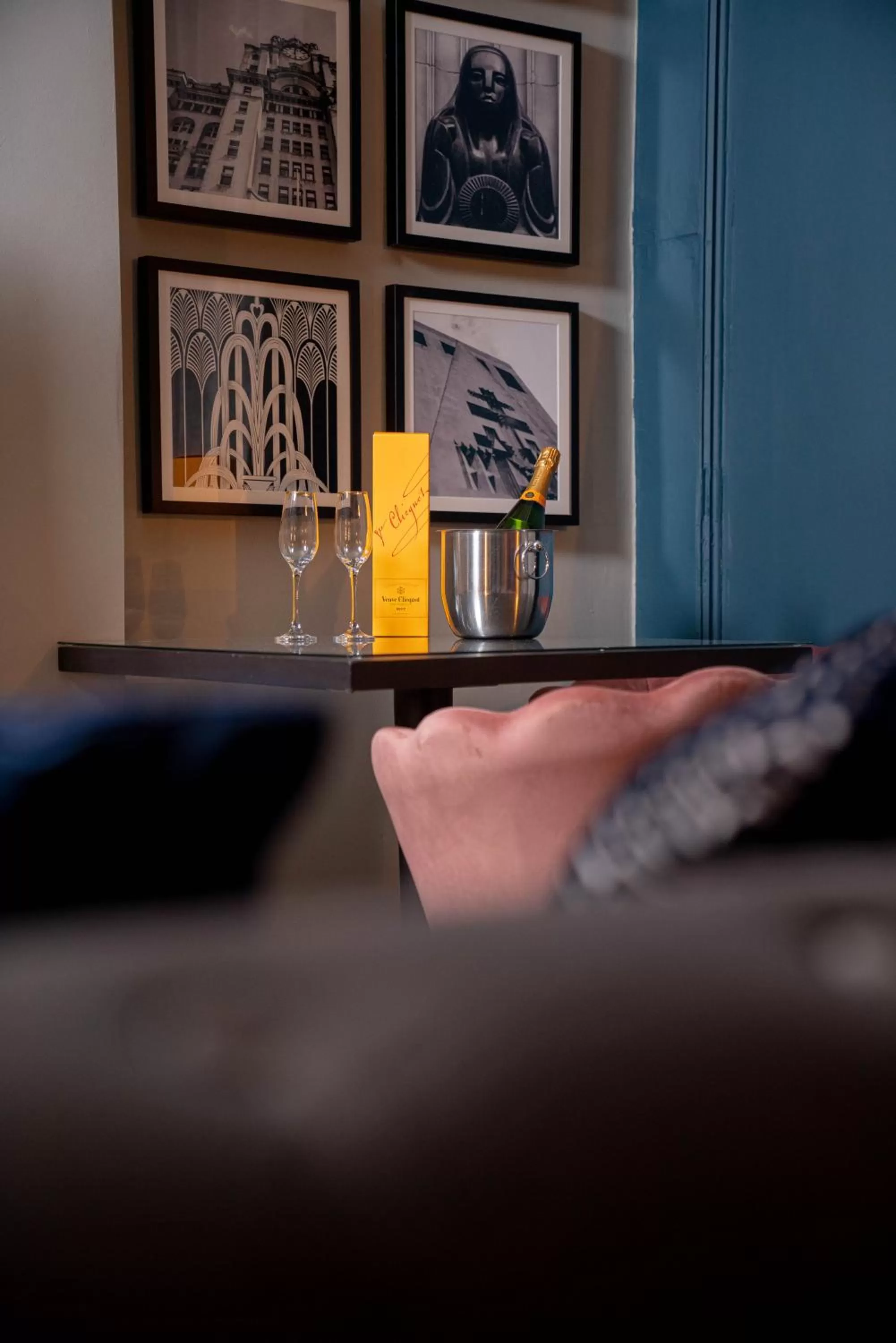 Alcoholic drinks in 62 Castle Street Hotel