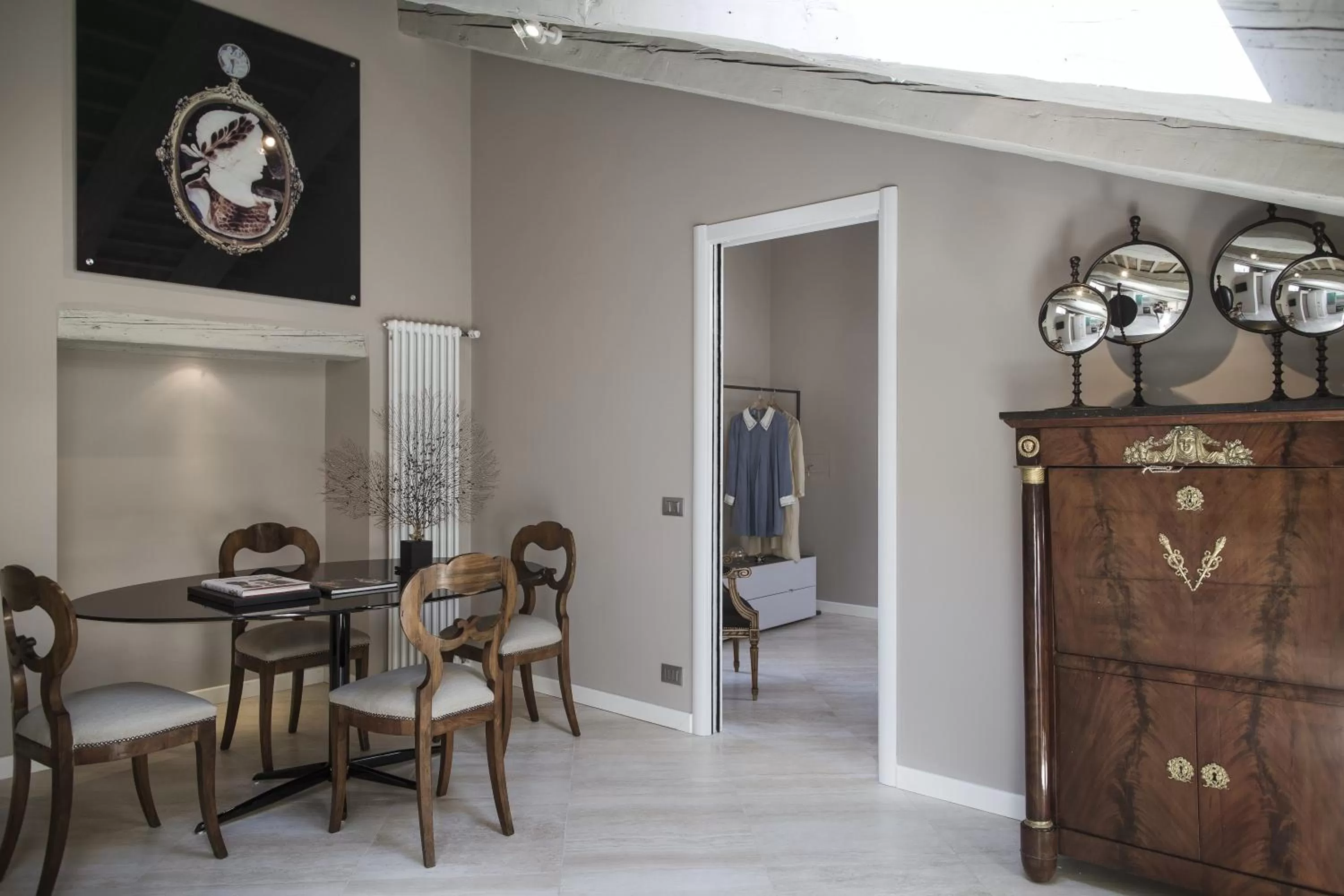 Coffee/tea facilities in Seven Historical Suites