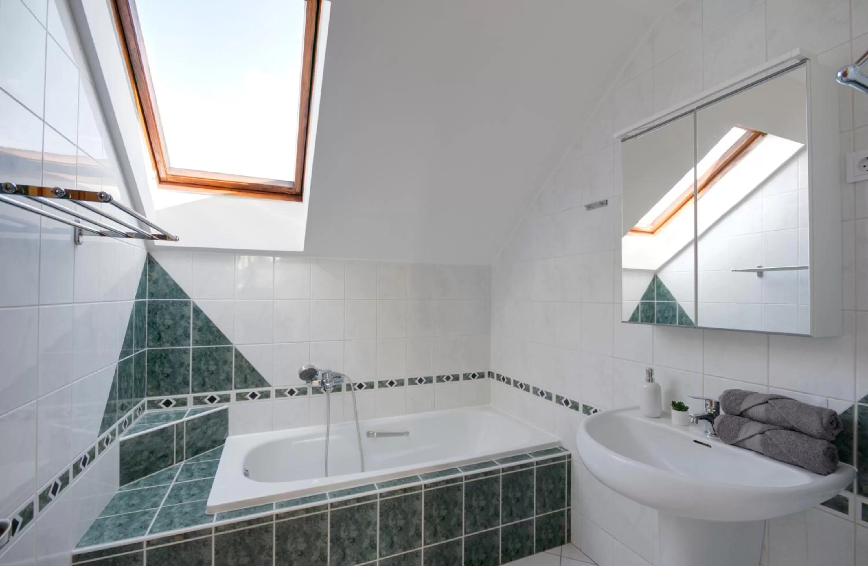 Bath in Villa Tara Bük