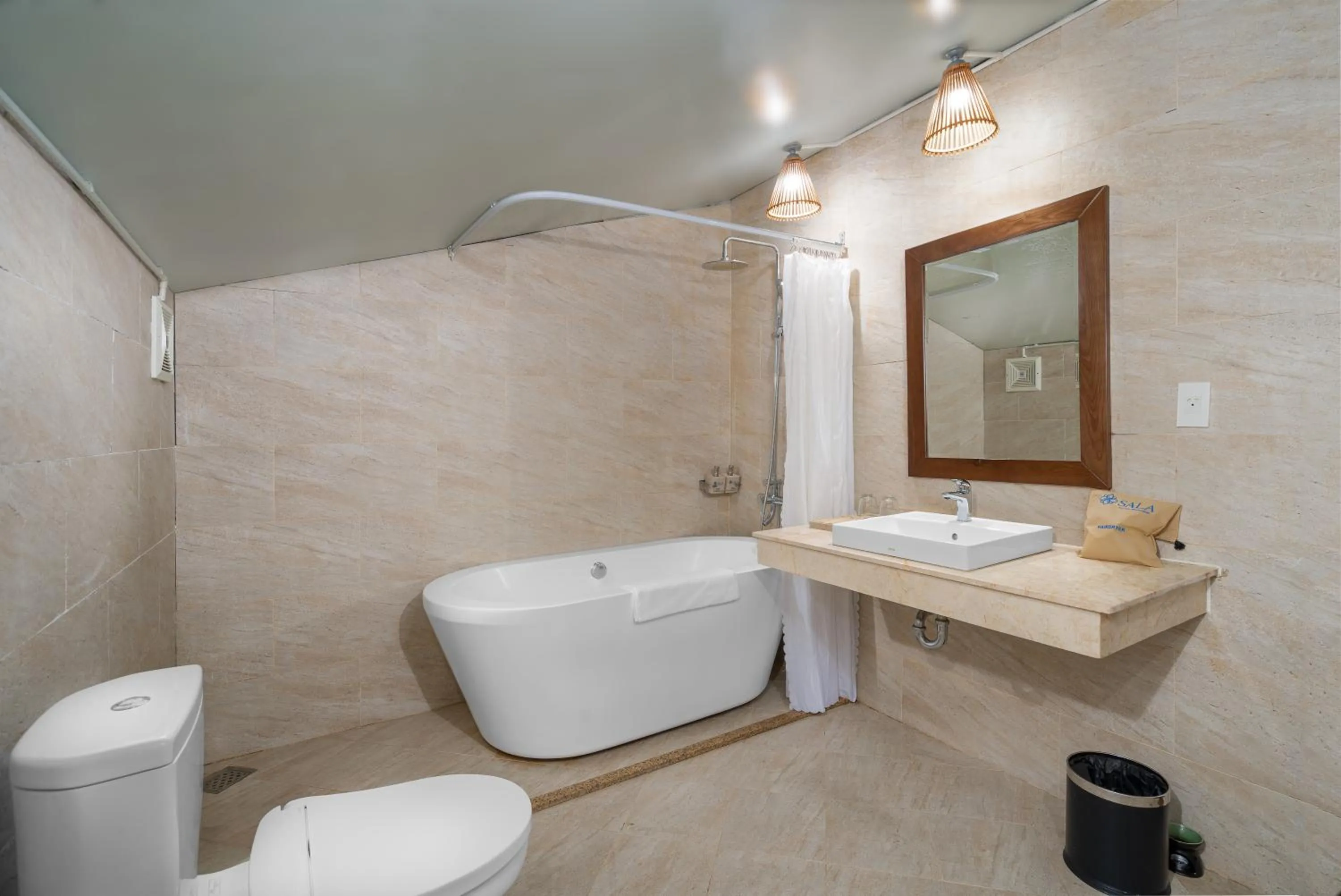 Bathroom in Sala Tuy Hoa Beach Hotel