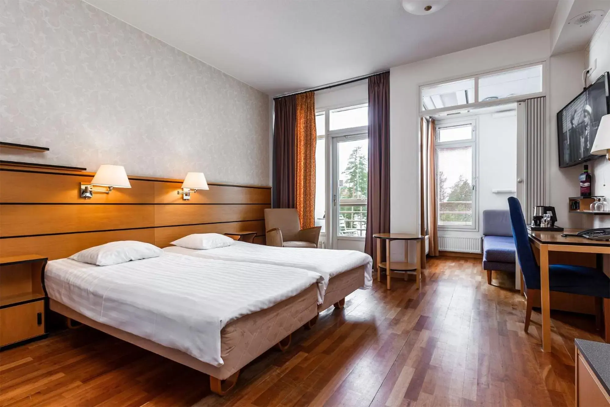 Superior Twin Room with Spa Access in Finlandia Hotel Imatran Kylpylä Spa Superior Twin Room with Spa Access in Finlandia Hotel Imatran Kylpylä Spa