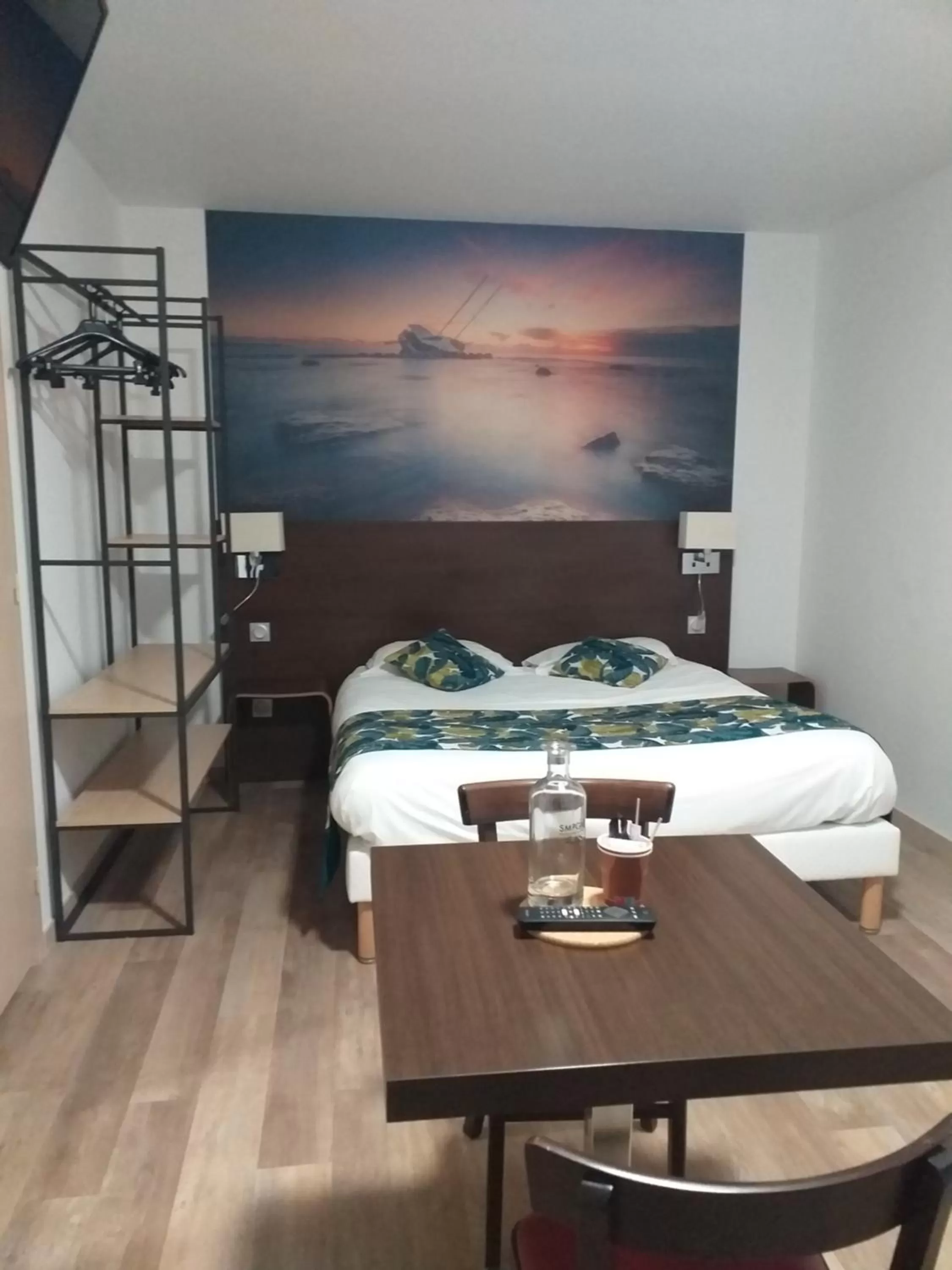 Queen Studio in Brit Hotel Essentiel de Granville