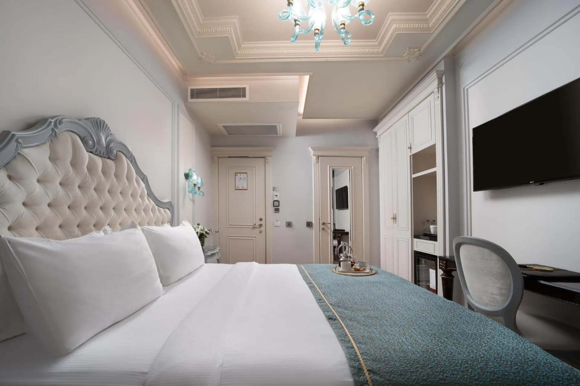 Bed in The Time Hotel Marina