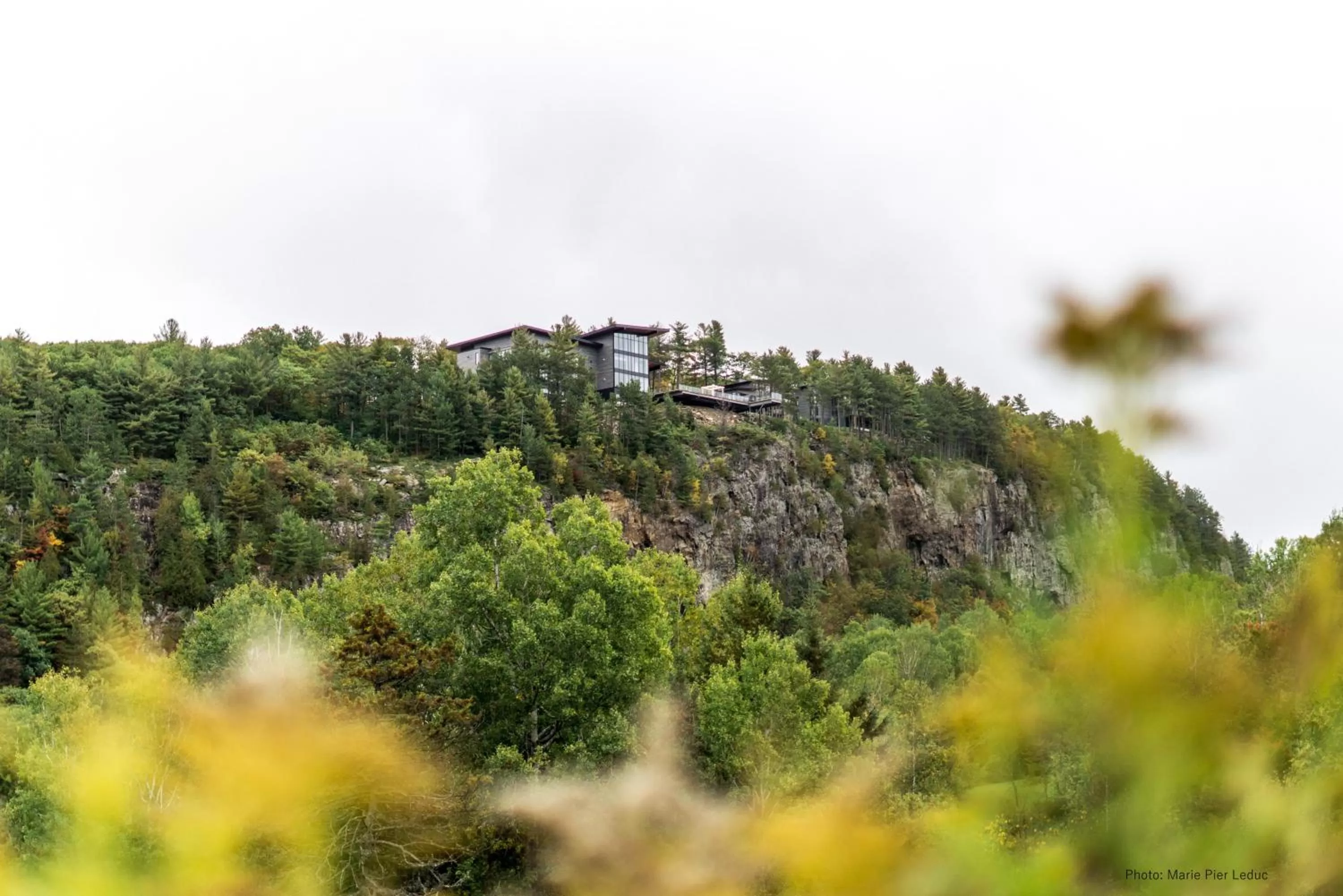 Mountain view in Auberge de la Montagne Coupée