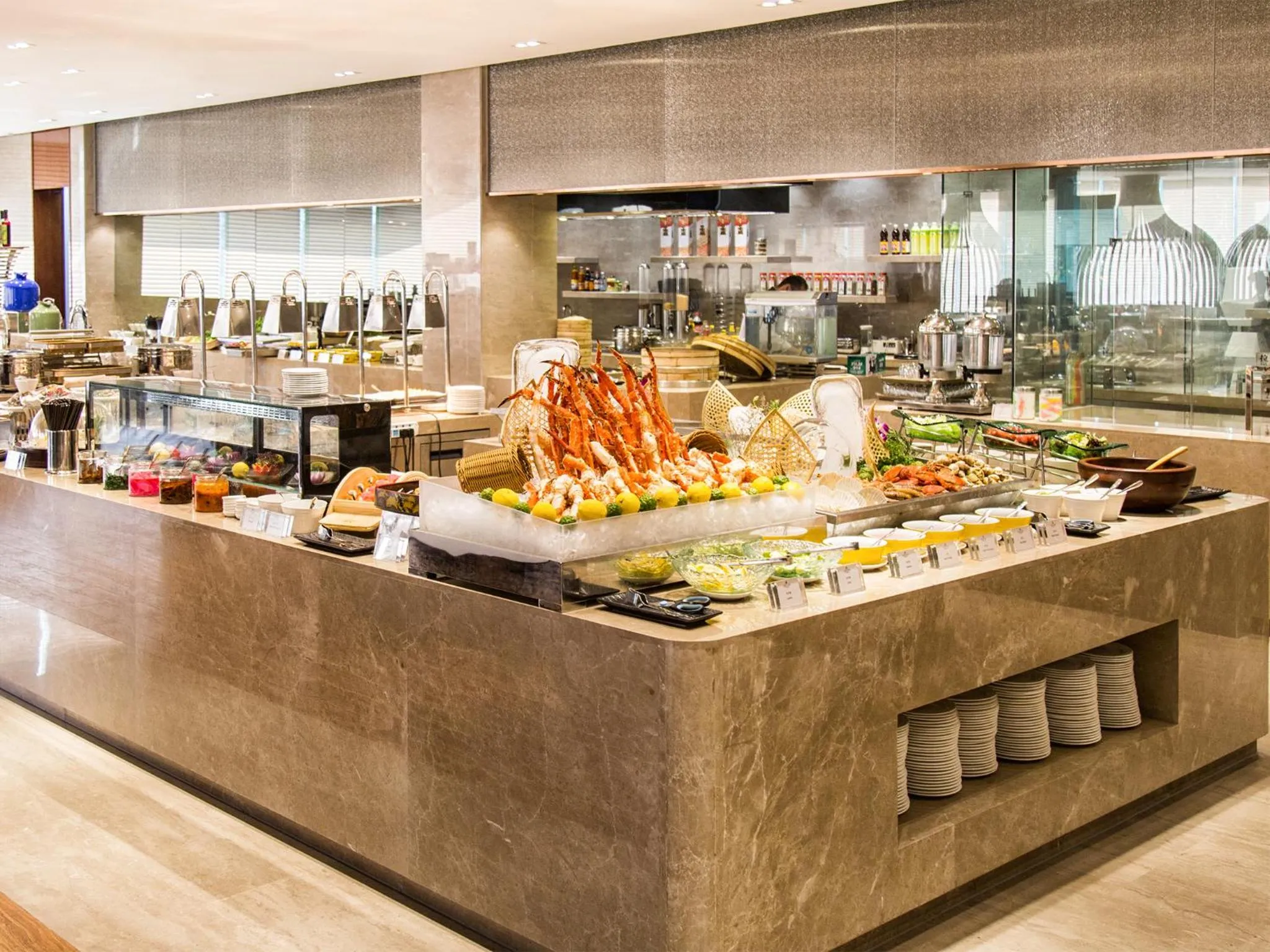 Lunch in Wan Yue Grand Skylight Hotel