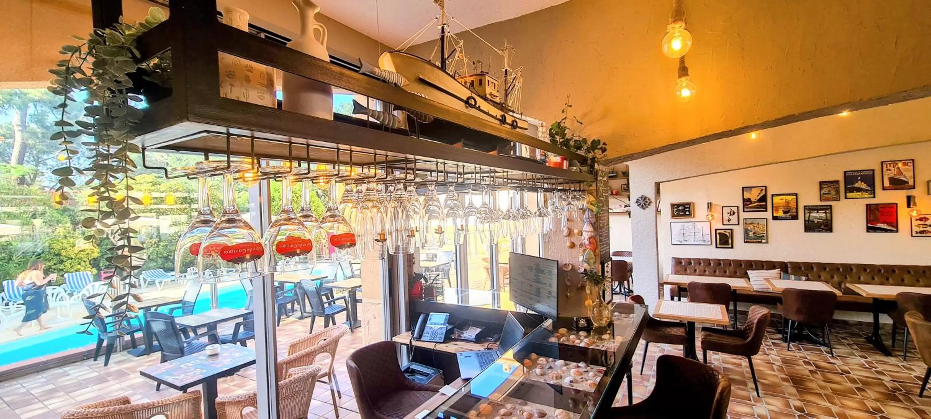 Lobby or reception in Hôtel Le Maritime