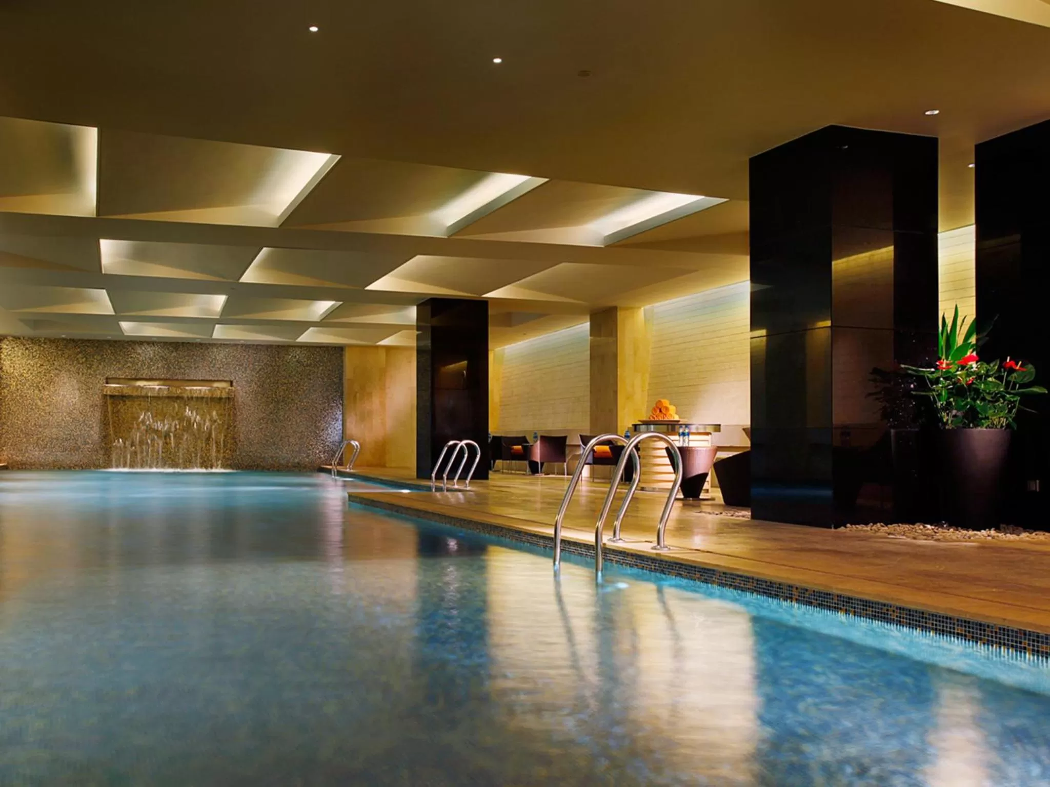 Swimming pool in Kempinski Hotel Yinchuan