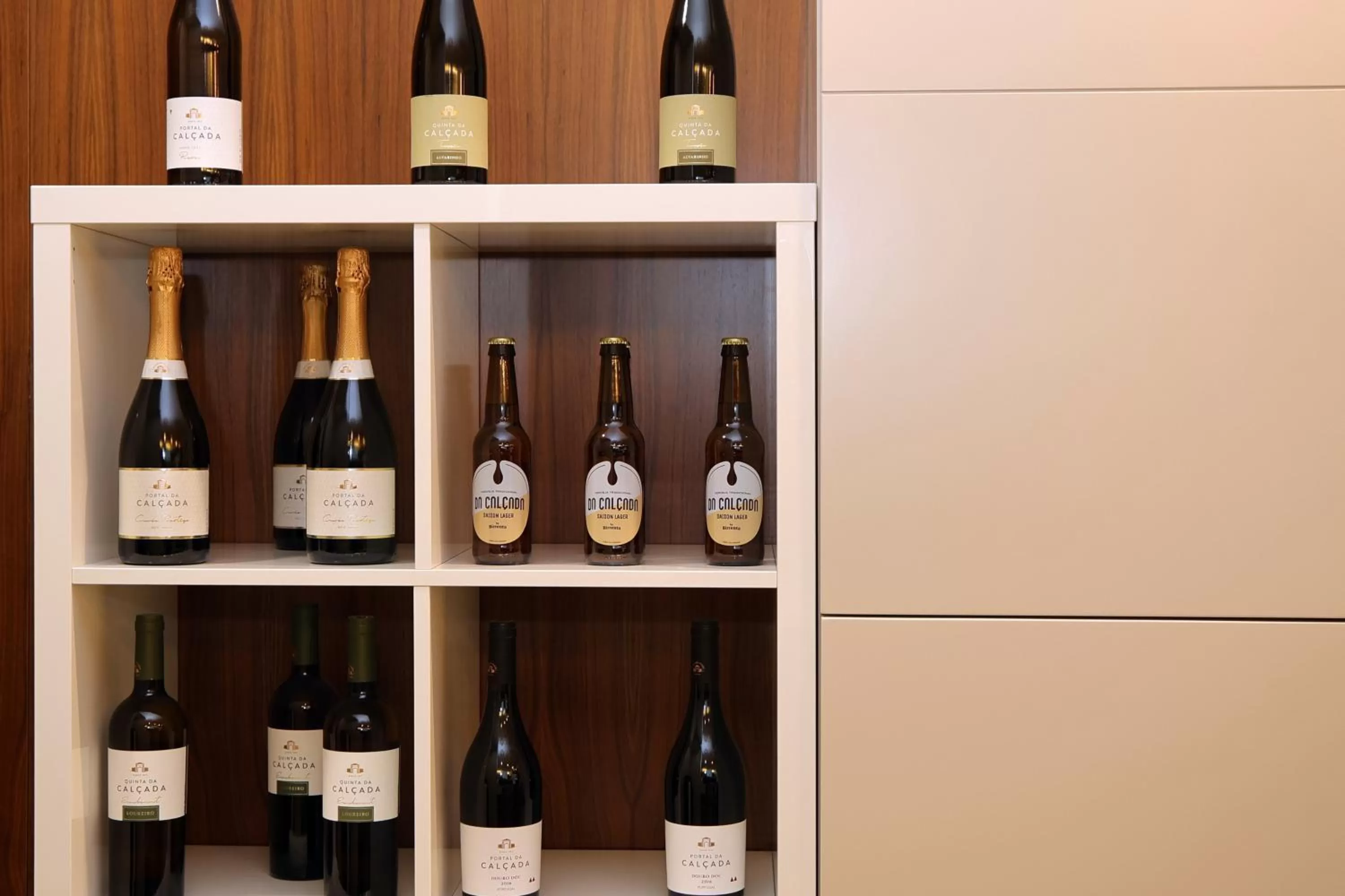 On-site shops in Hotel Navarras