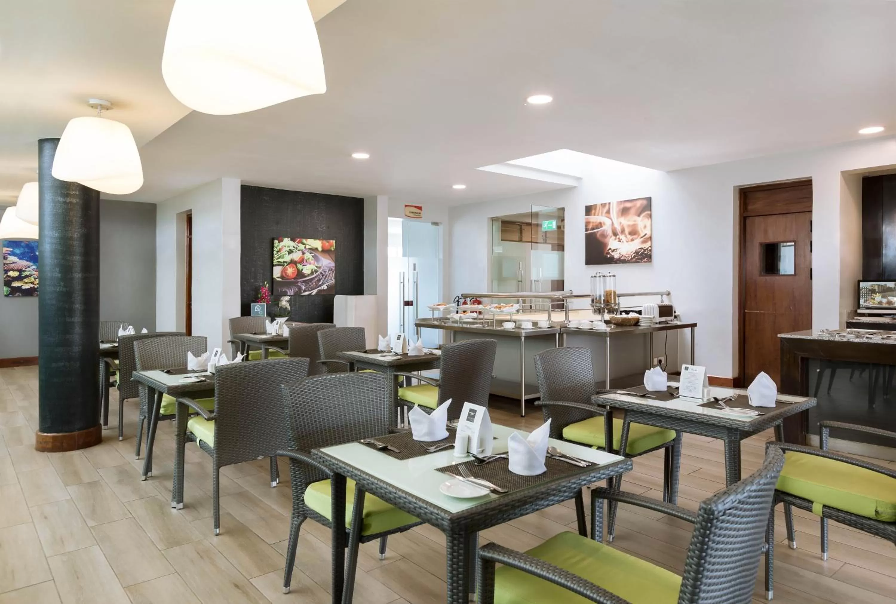 Restaurant/places to eat in Executive Residency by Best Western Nairobi
