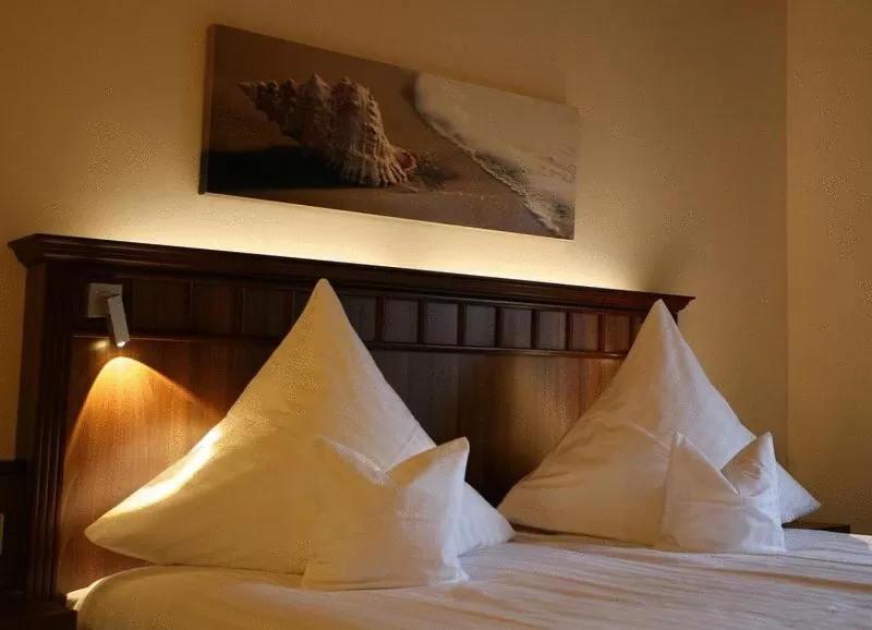 Bedroom, Bed in Waldhotel