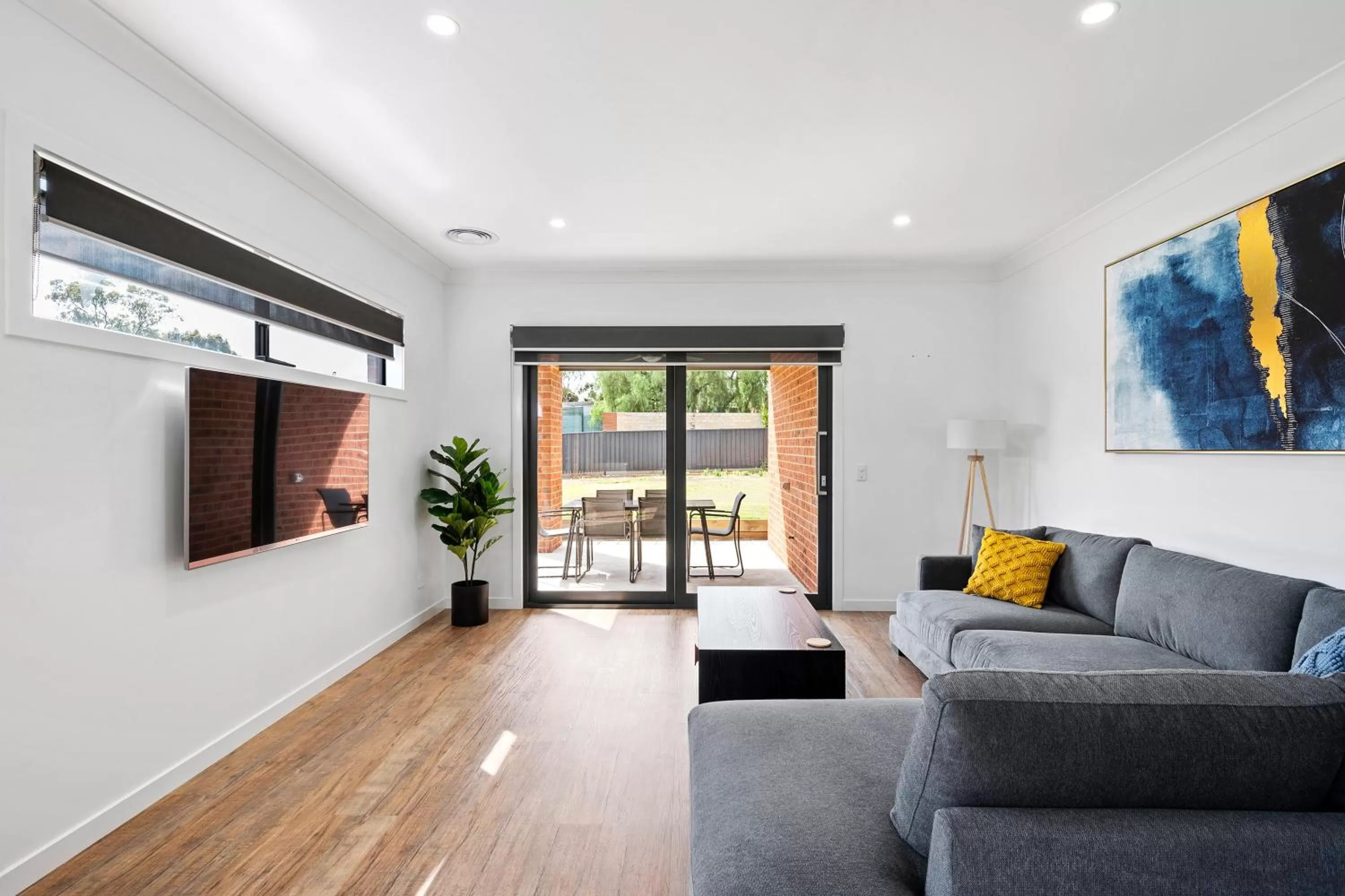 TV and multimedia in Julie-Anna, Bendigo