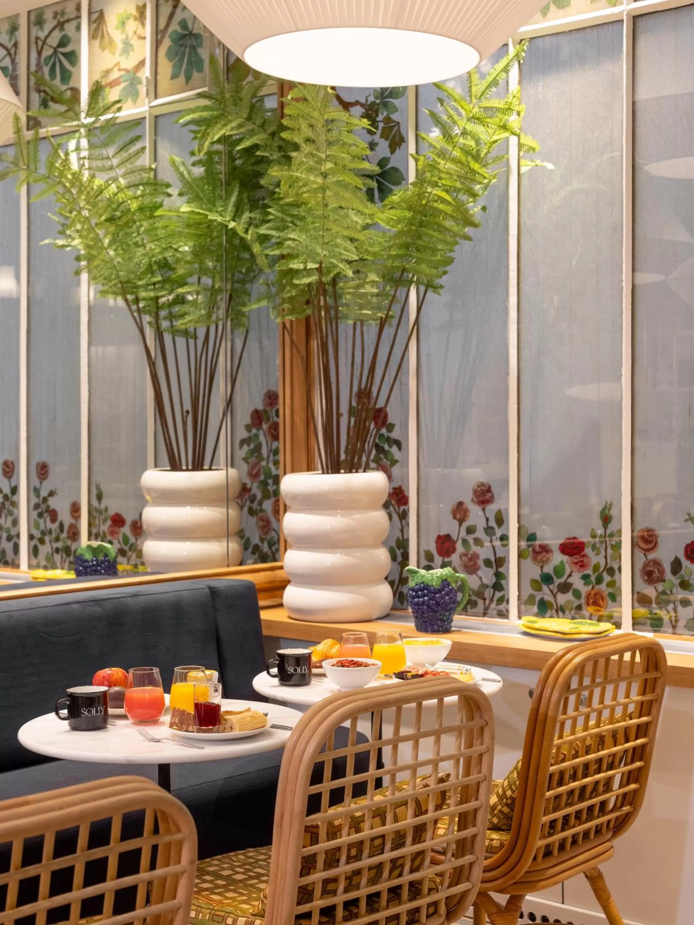 Breakfast in Solly Hôtel Paris