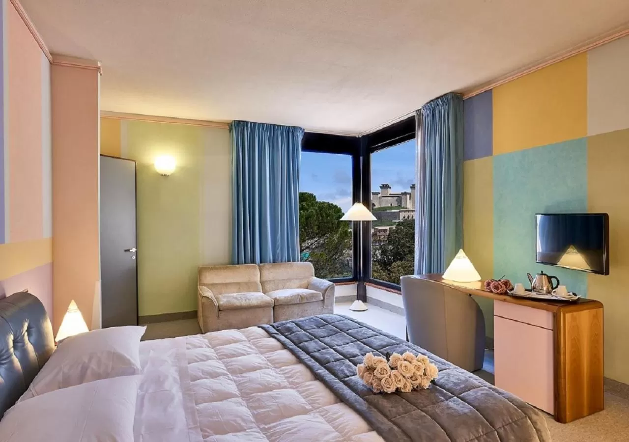 Photo of the whole room, Bed in Albornoz Palace Hotel