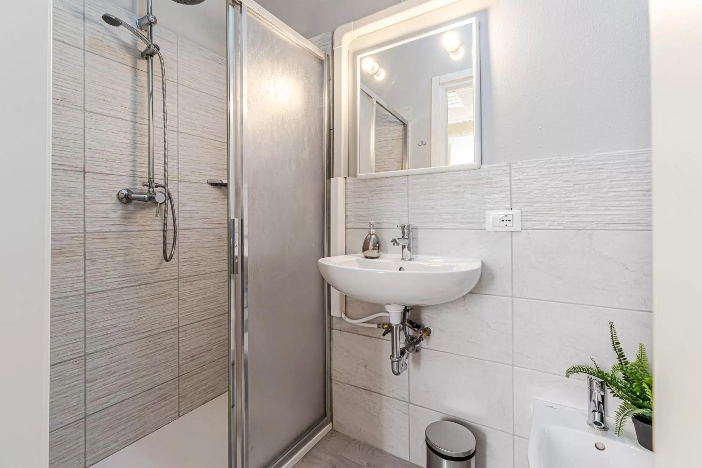 Shower in Game Rooms Experience