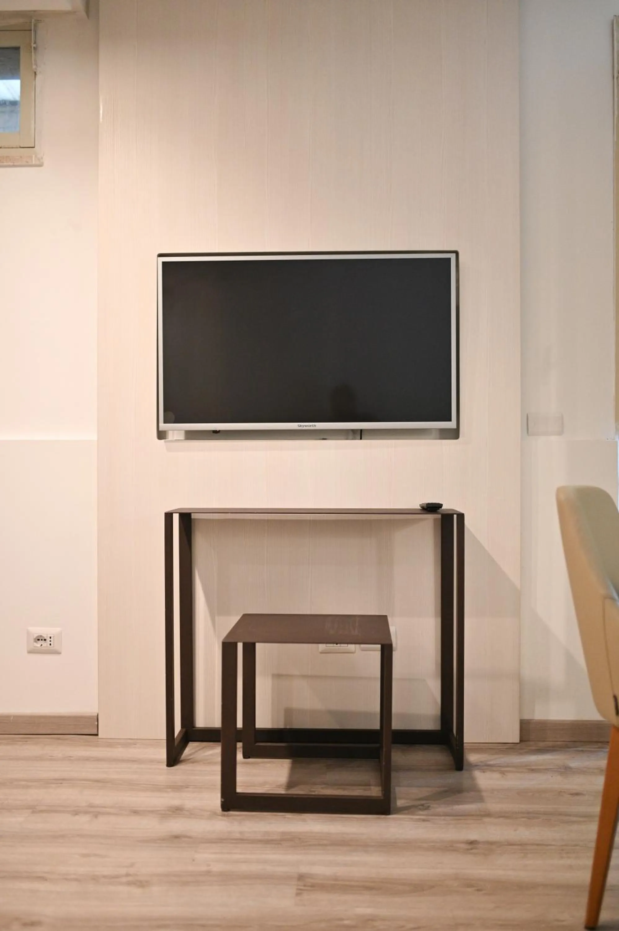 Communal lounge/ TV room in Hotel Baia Delle Sirene