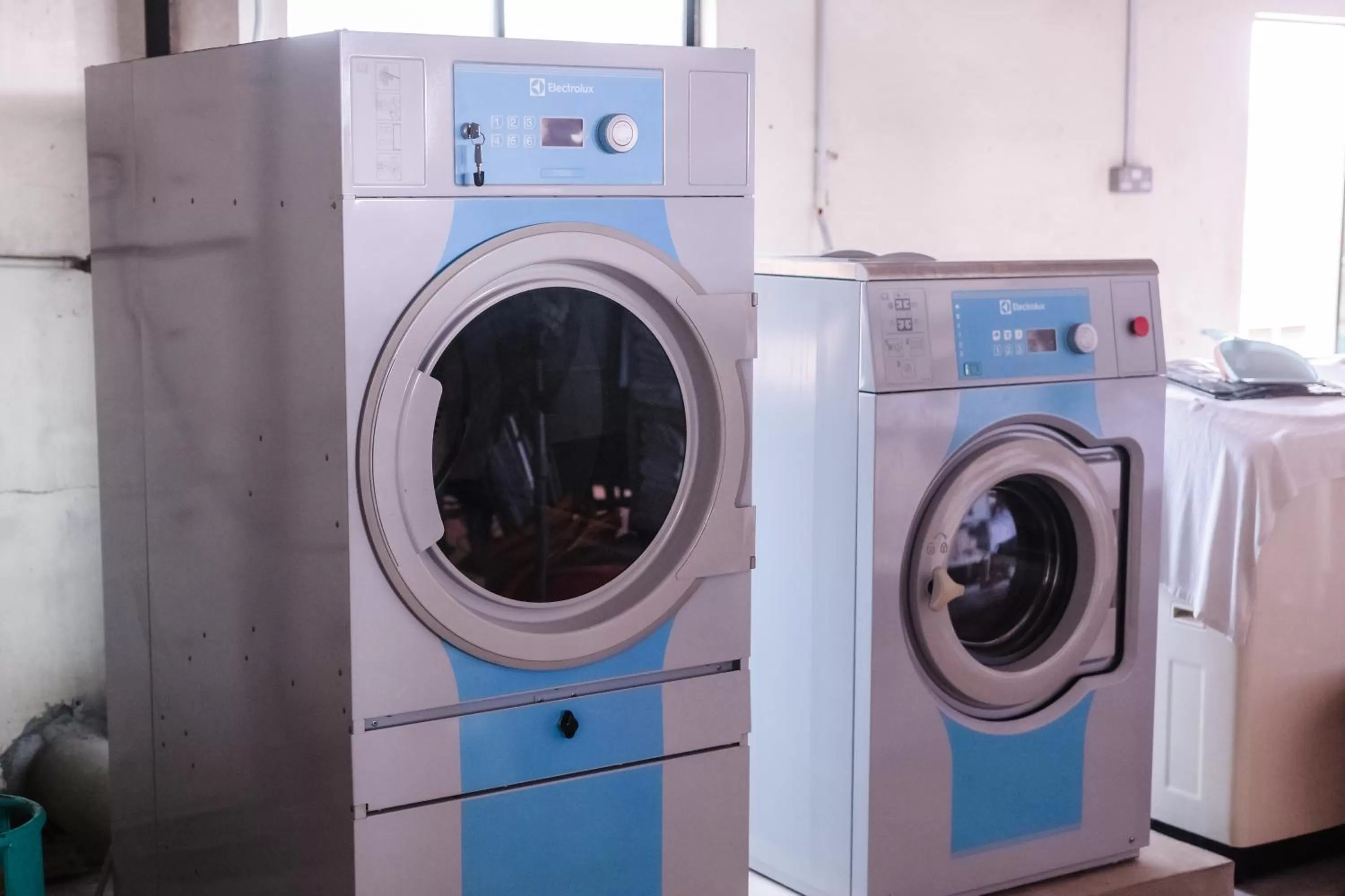 washing machine in OCEAN HOTEL