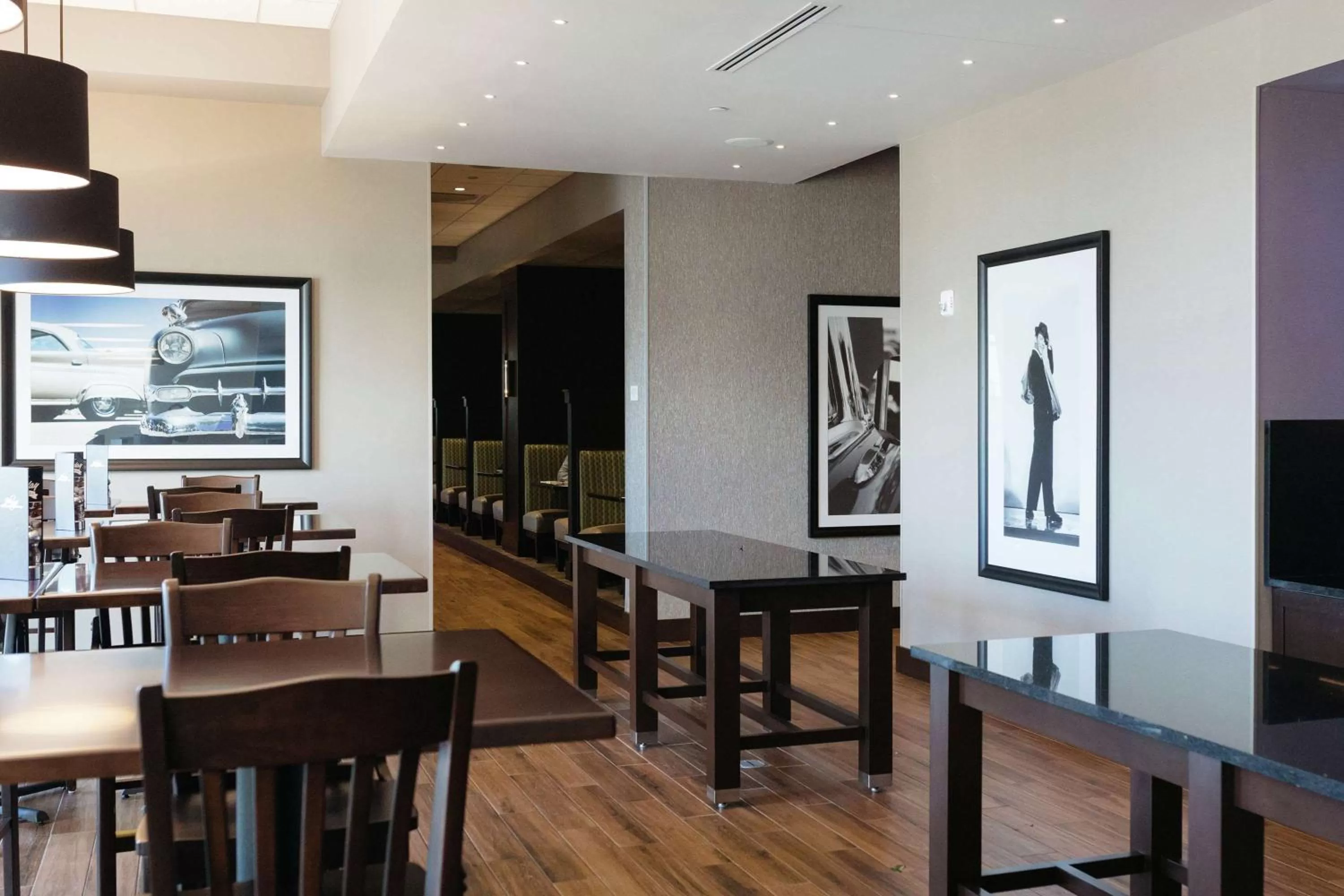 Restaurant/places to eat in Hilton Garden Inn Madison Sun Prairie