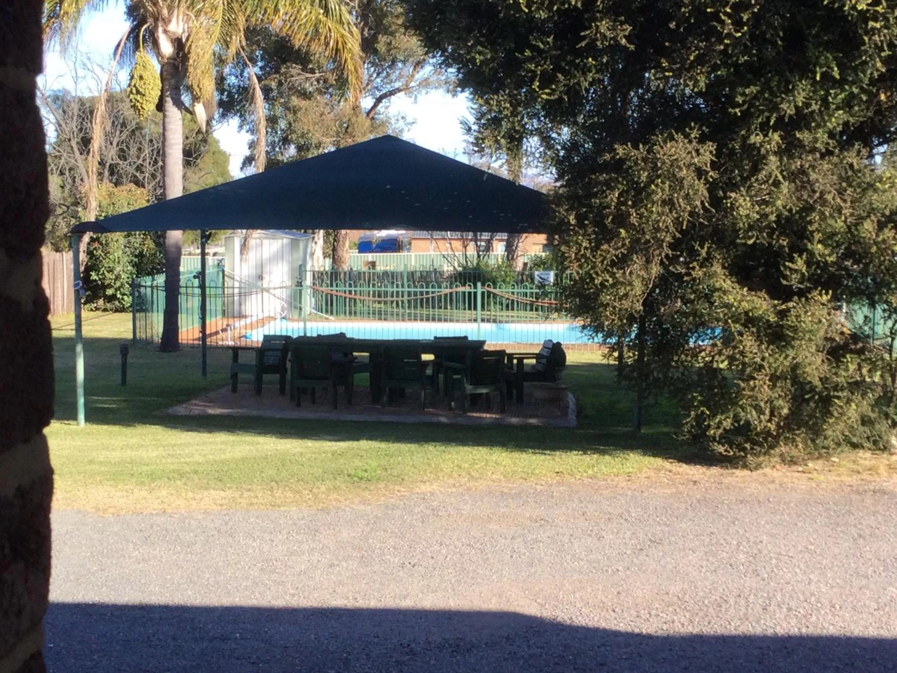 BBQ facilities in Aberdeen Motel