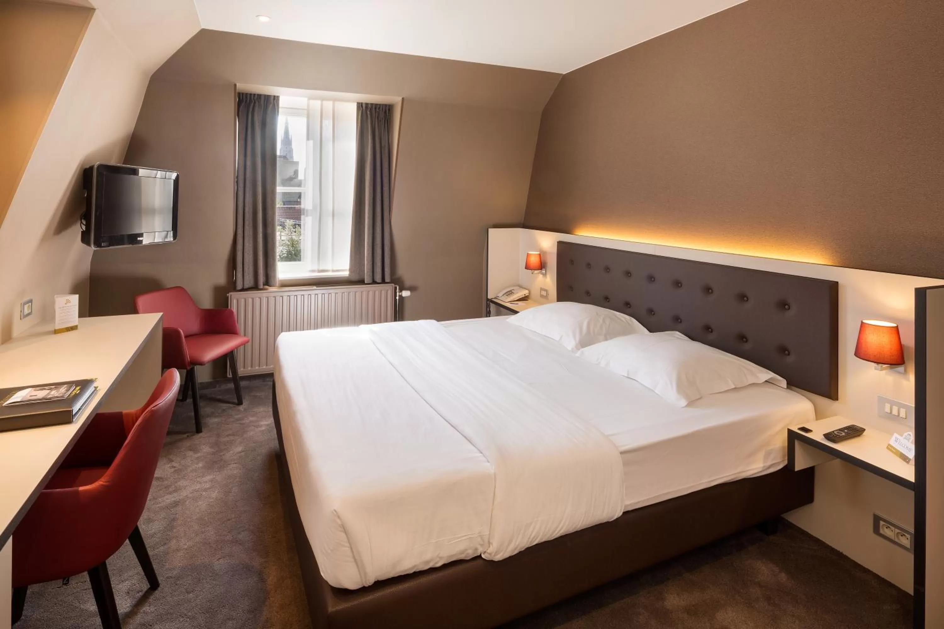 Double or Twin Room with City View in Hotel Navarra Brugge