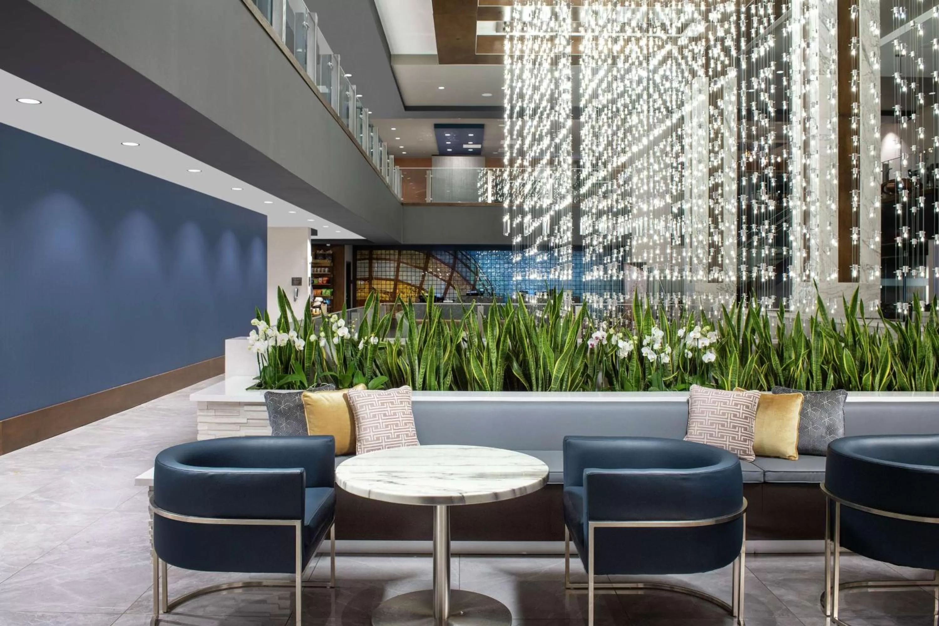 Lobby or reception in Embassy Suites By Hilton Knoxville Downtown