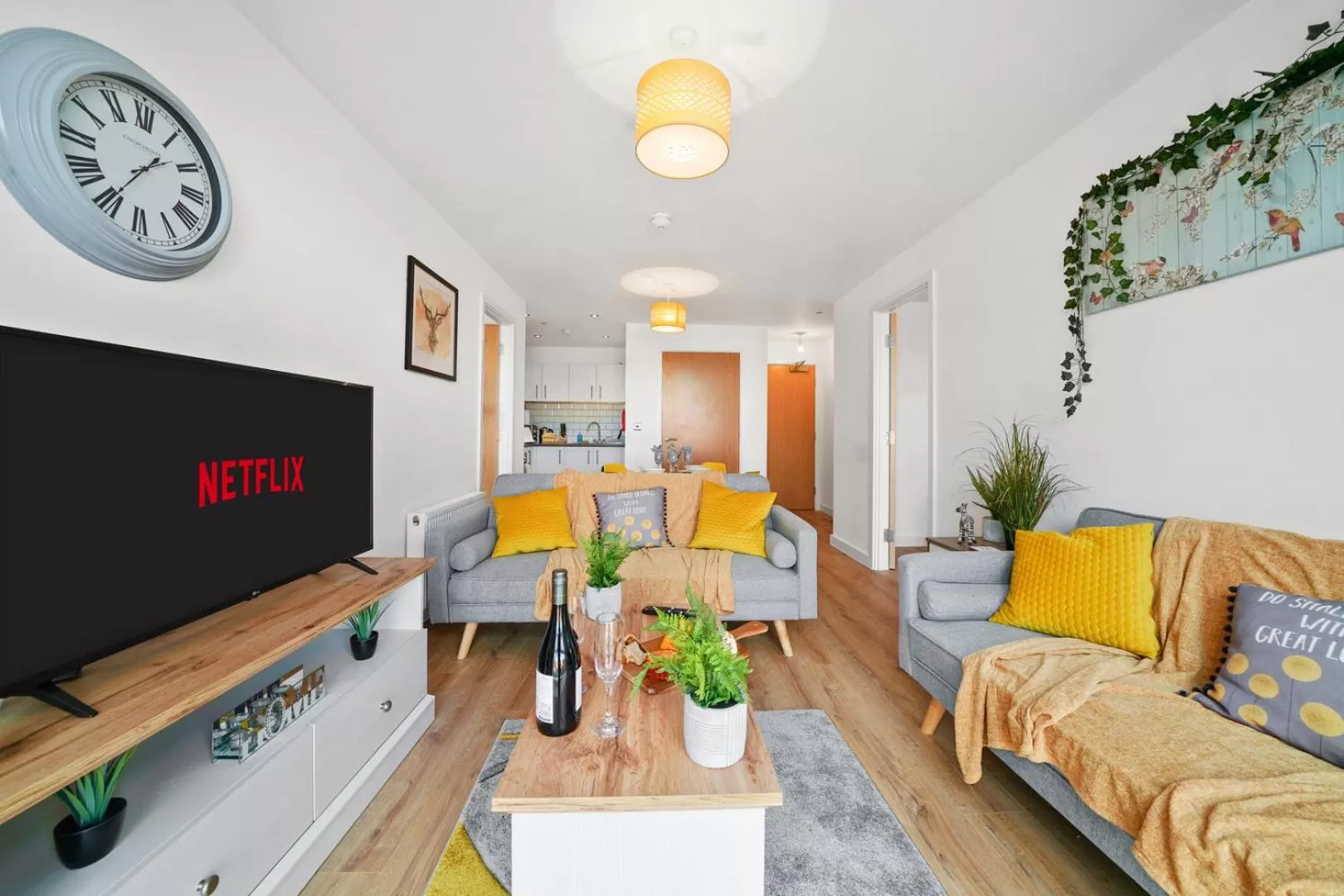 TV and multimedia, Seating Area in Onyx O2 Arena Brindley Place Broad Street Large Spacious Apartment