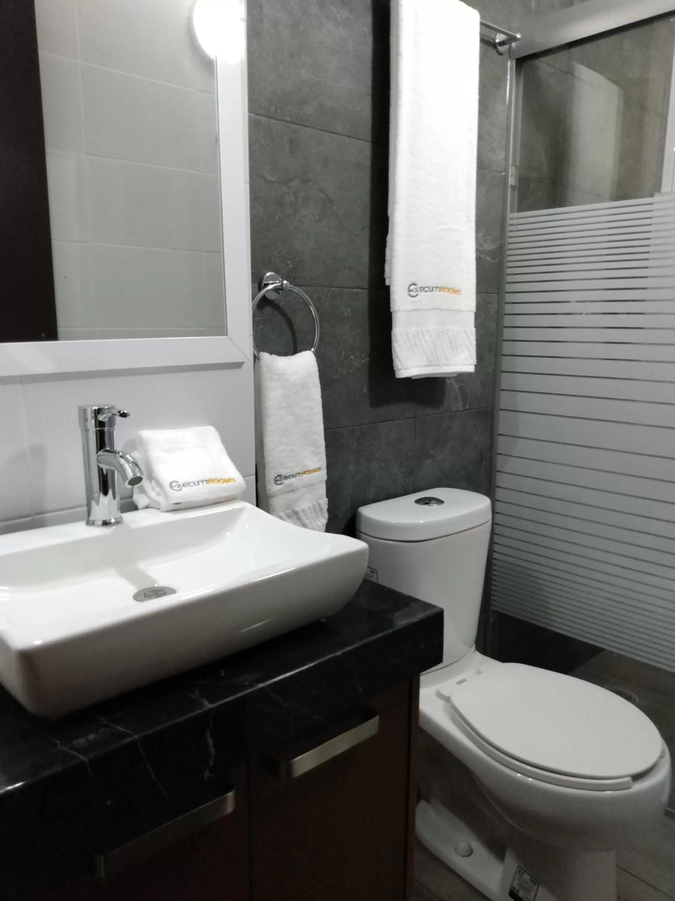 Bathroom in EXECUTIROOMS VERACRUZ
