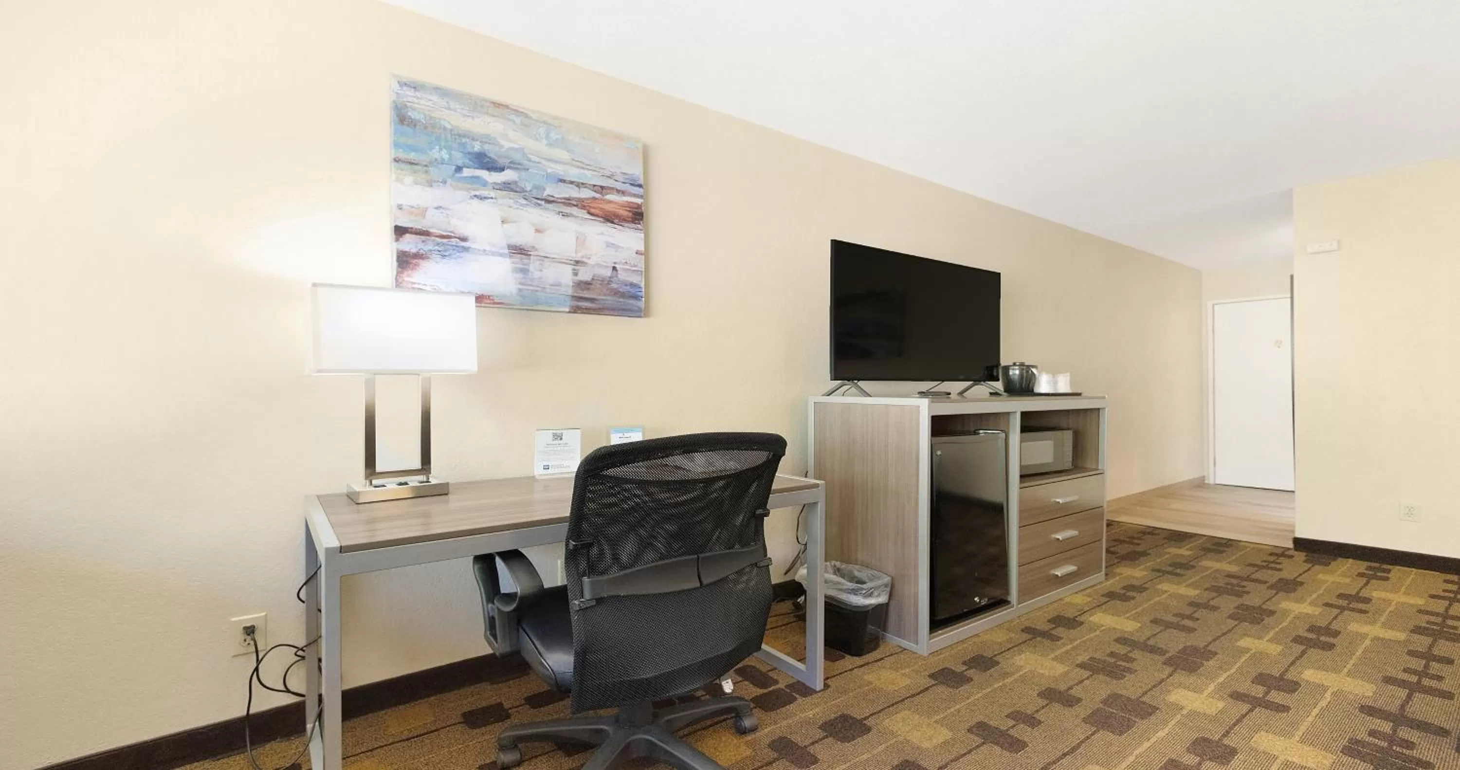 Bedroom in Best Western Amador Inn
