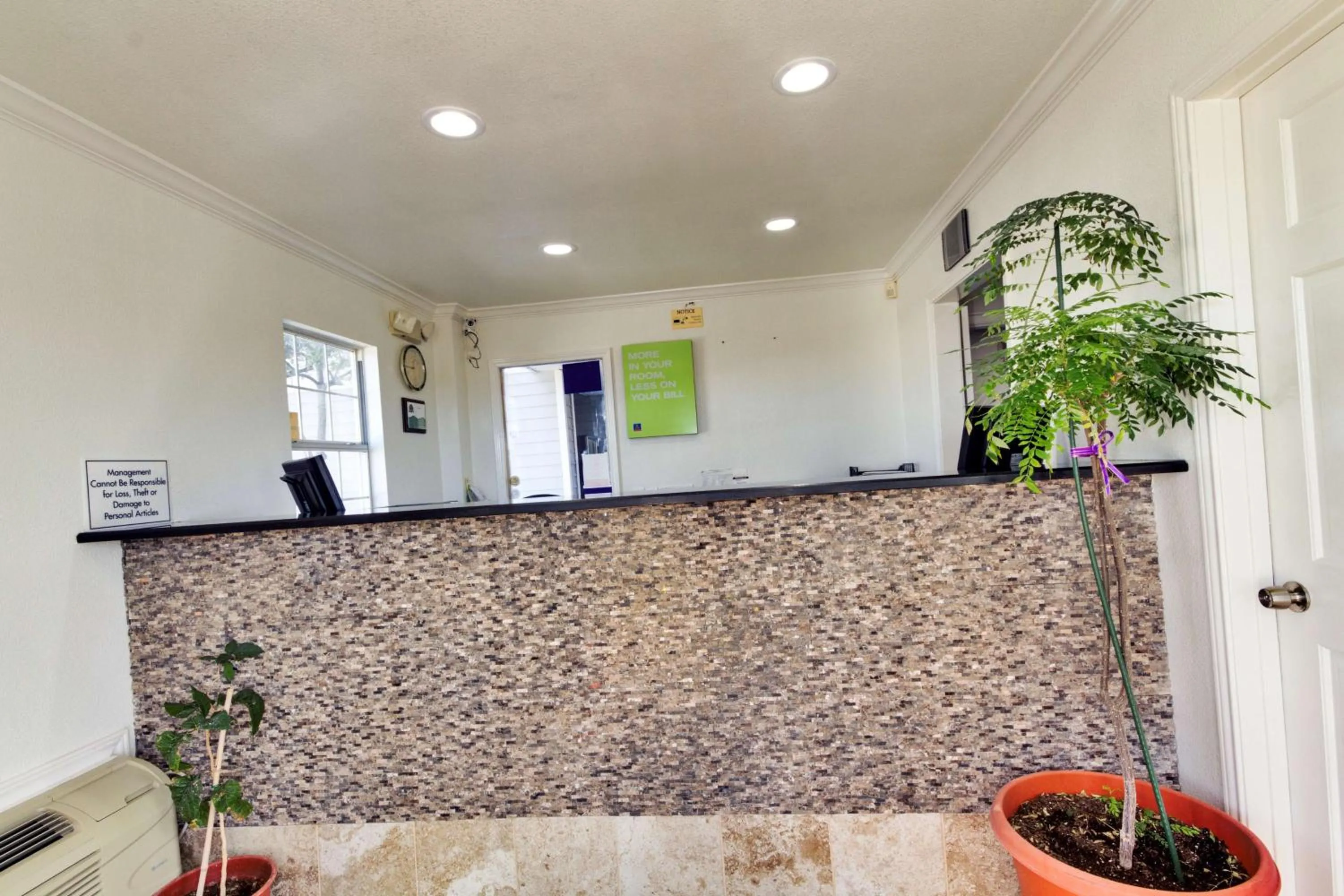 Lobby or reception in Studio 6-Dallas, TX - Garland - Northeast