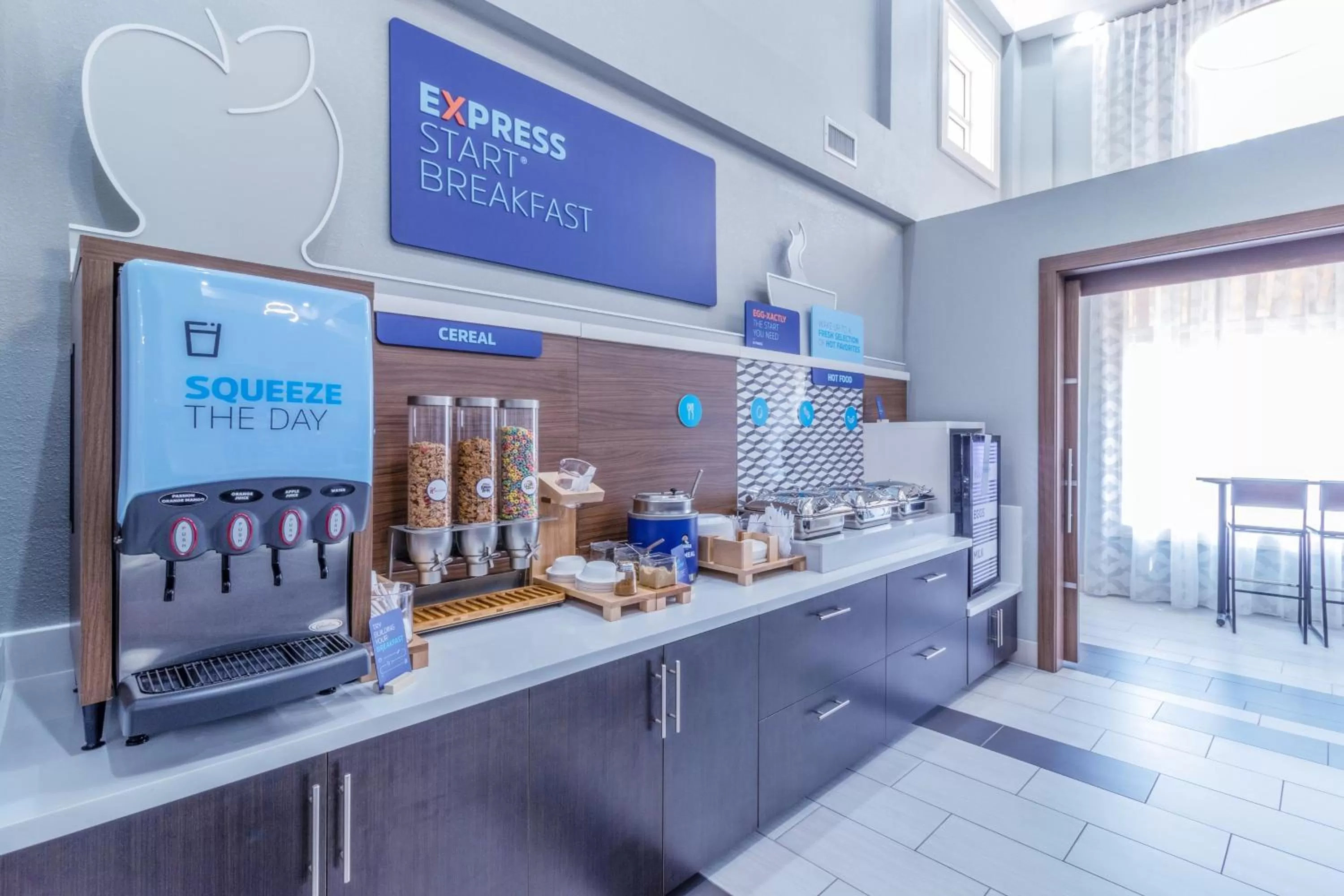 Breakfast in Holiday Inn Express Hotel & Suites Crestview South I-10 by IHG