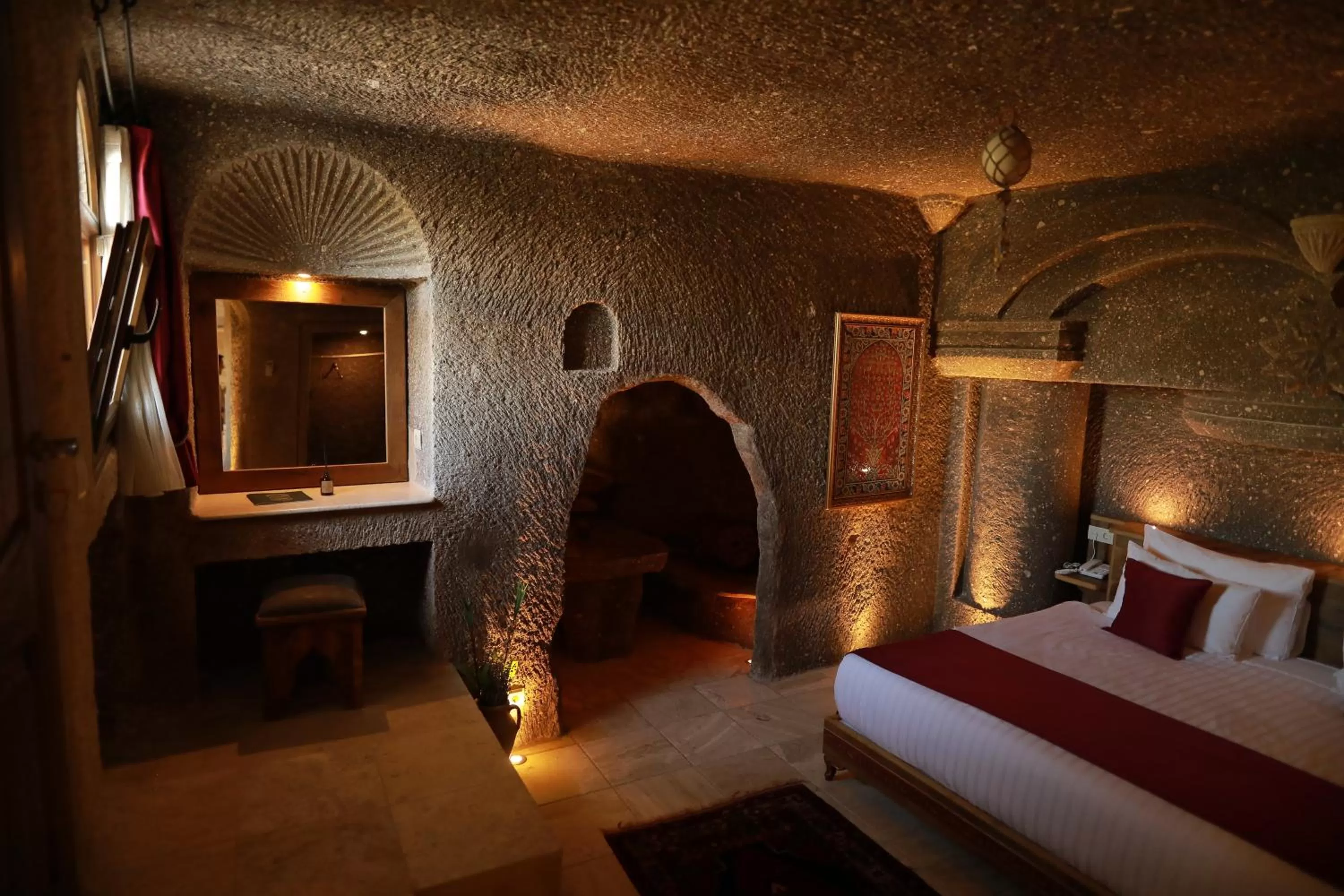 Dining area, Bed in Şah Saray Cave Suites Halal Hotel