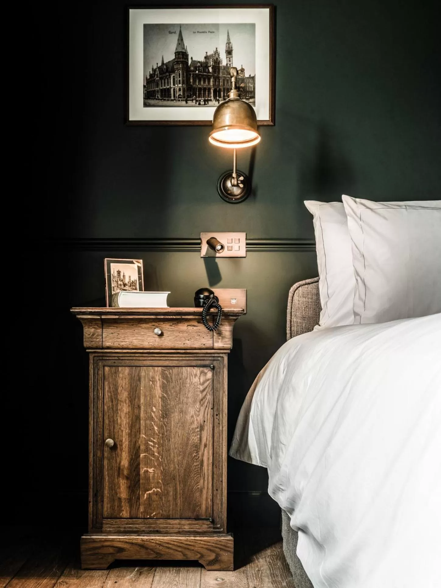 Decorative detail, Bed in 1898 The Post