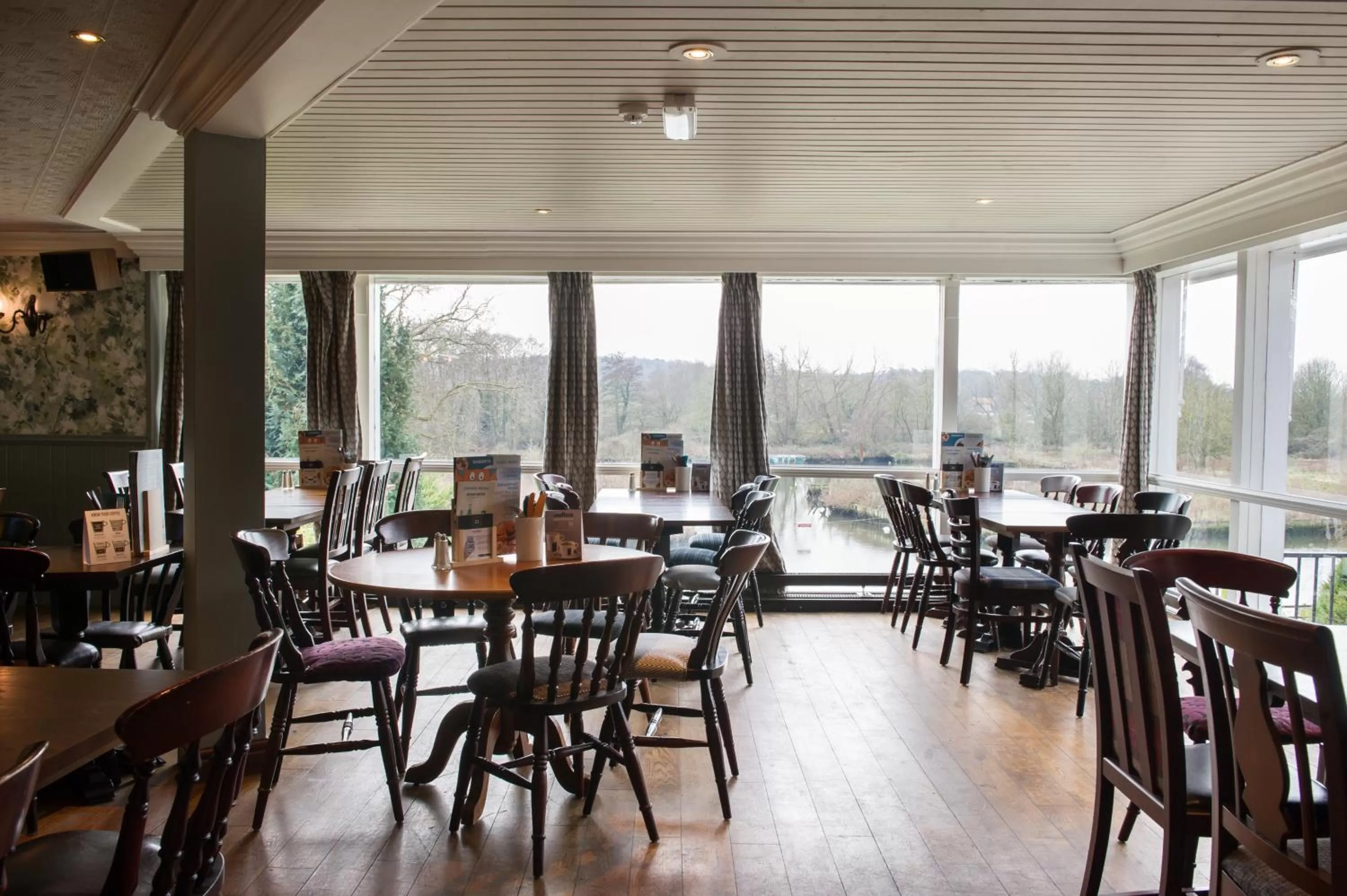 Restaurant/places to eat in The Town House by Innkeeper's Collection