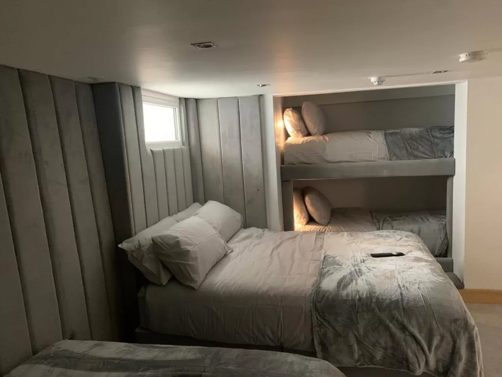 Bed in Belvedere Aparthotel - 83 Mount Pleasant